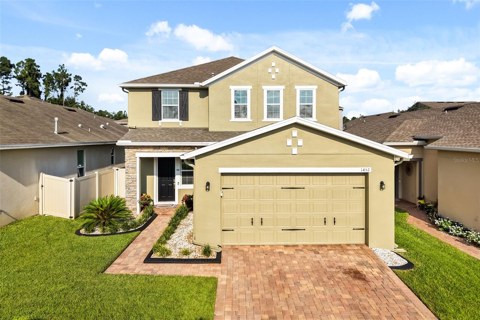 1452 SOURWOOD DR