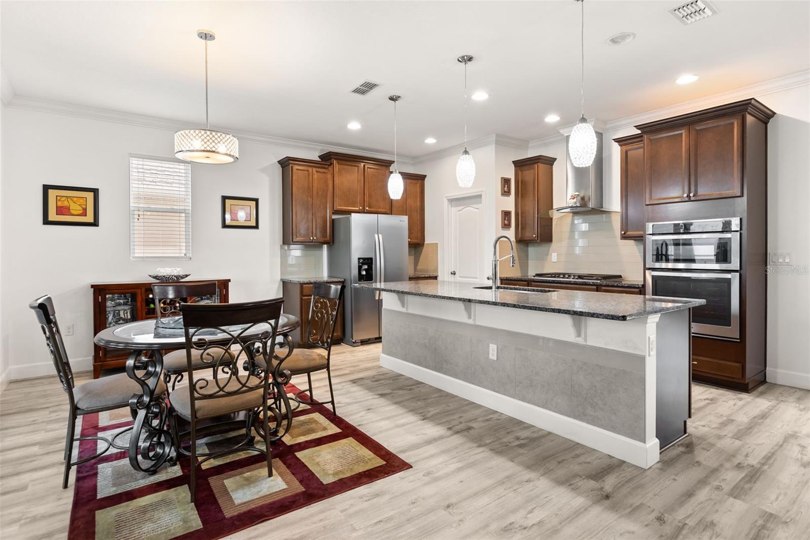 1452 SOURWOOD DR