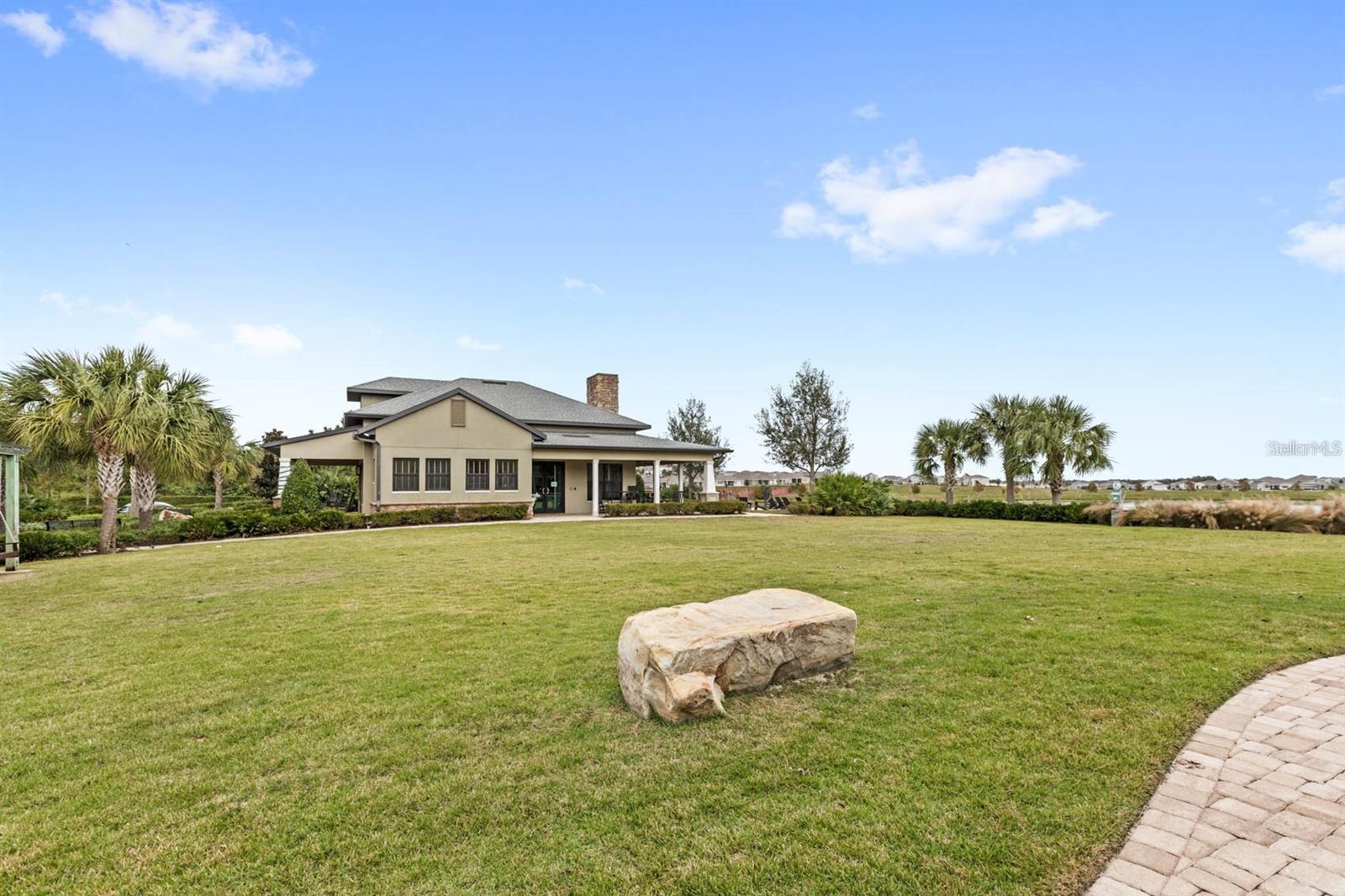 1452 SOURWOOD DR