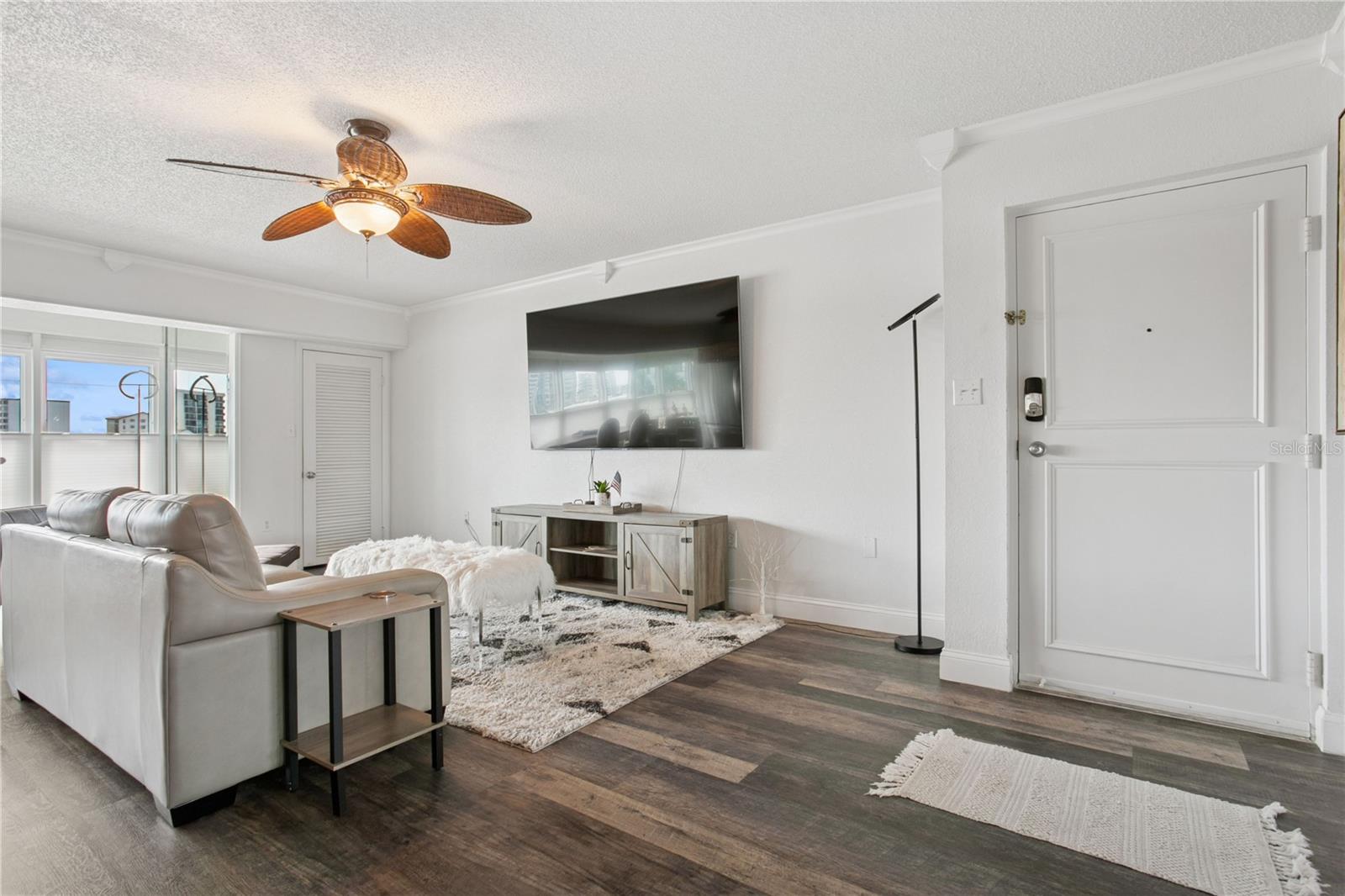 661 POINSETTIA AVE #307