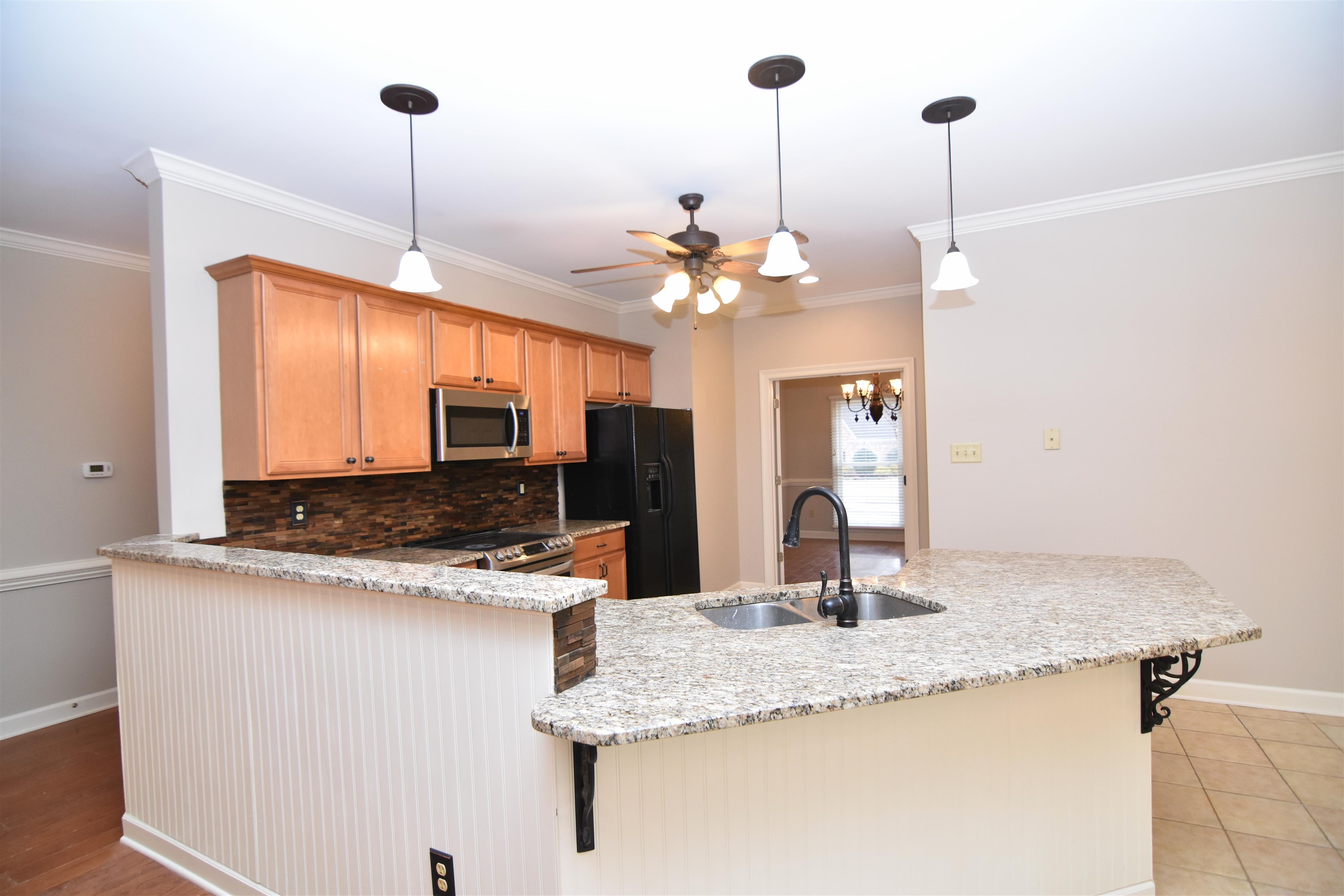 4880 SNICKERS DR