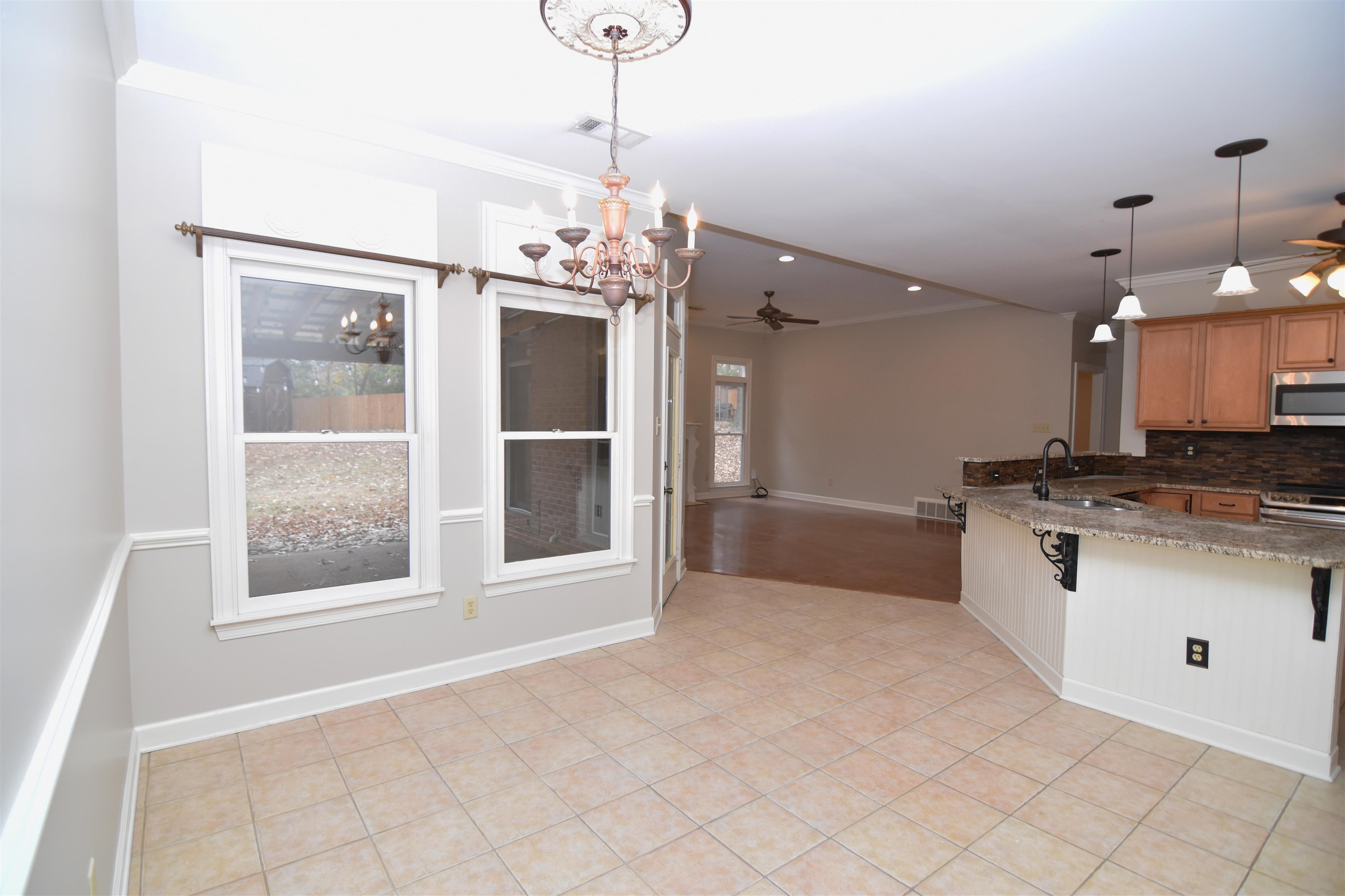 4880 SNICKERS DR
