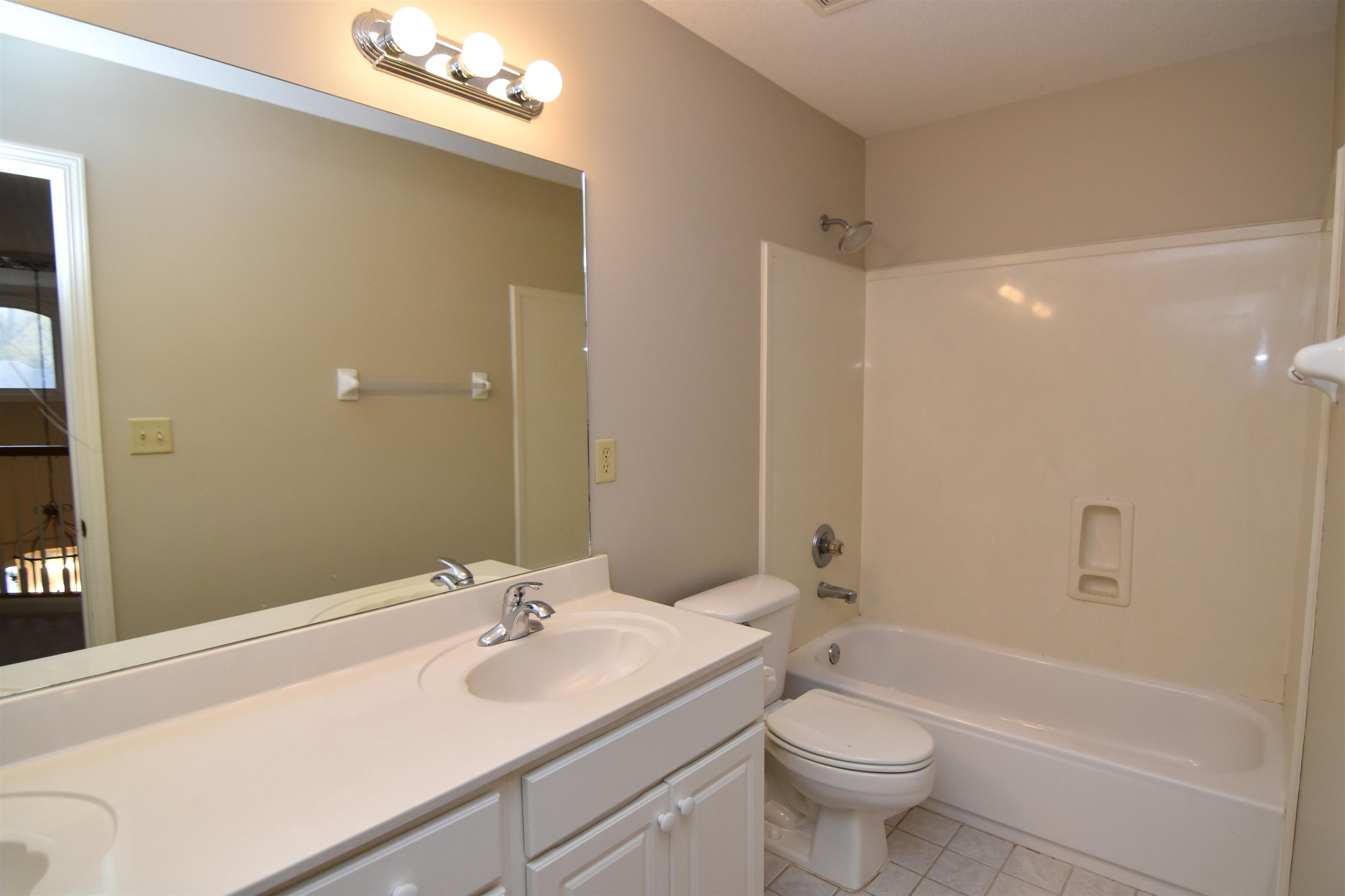4880 SNICKERS DR