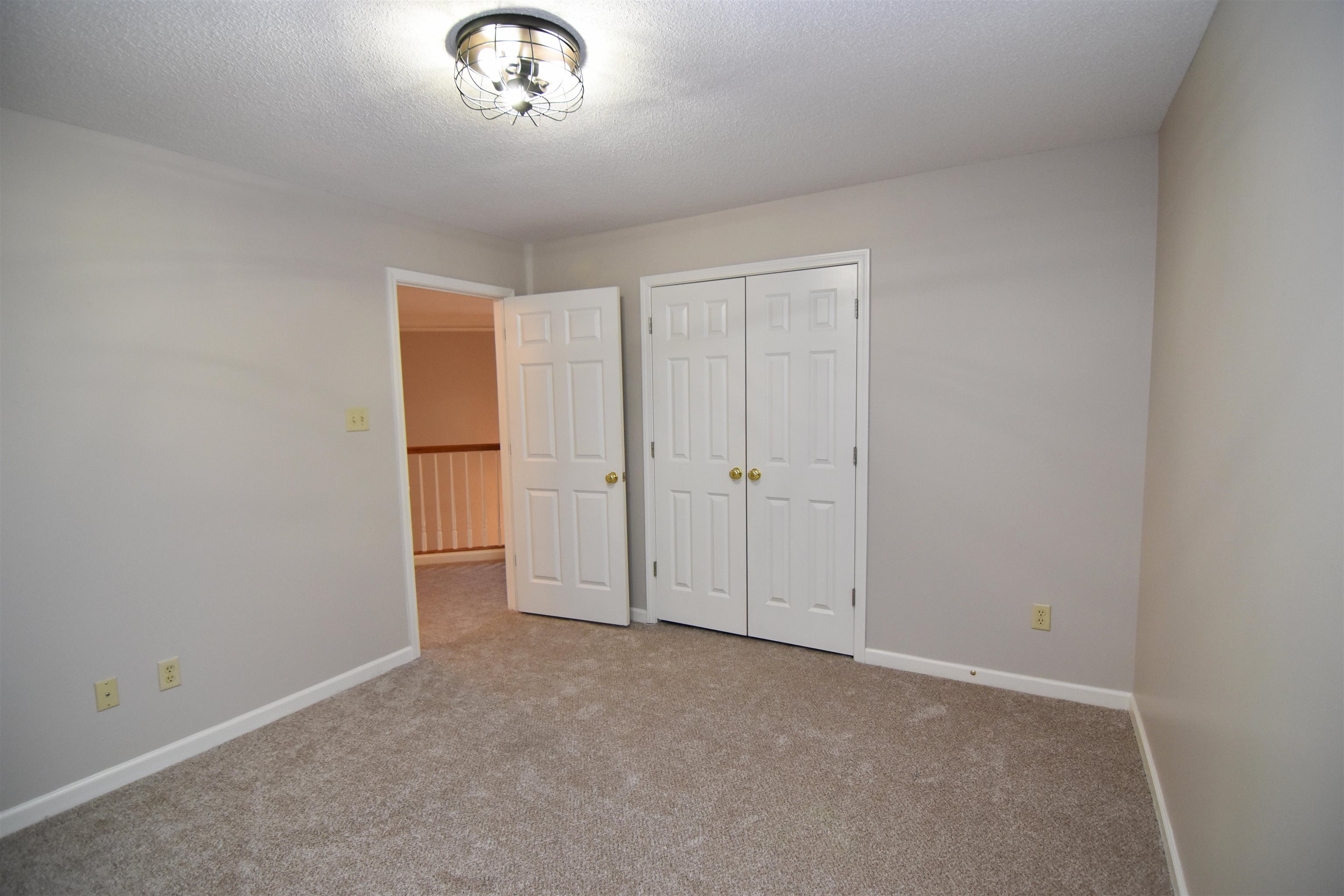4880 SNICKERS DR