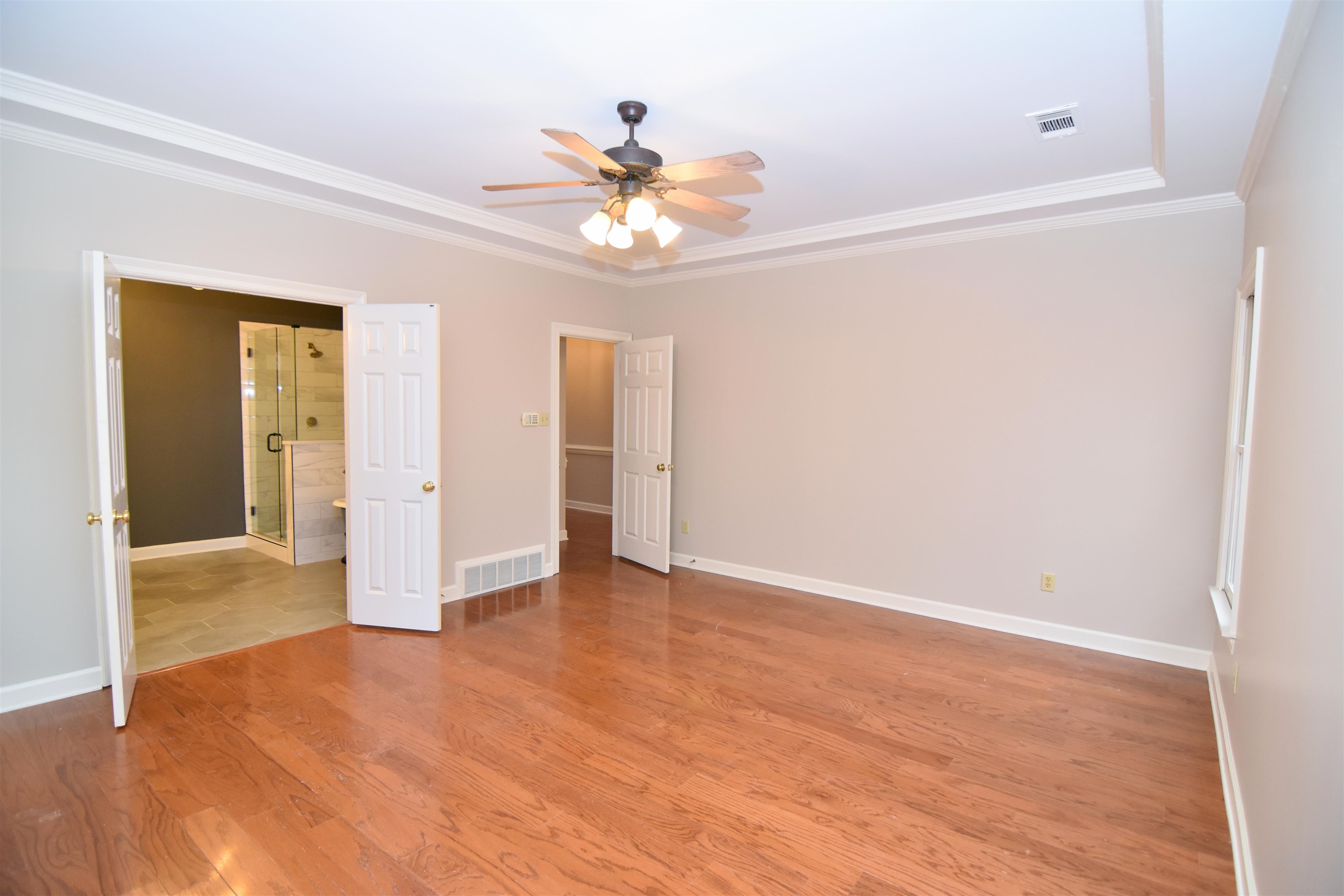 4880 SNICKERS DR