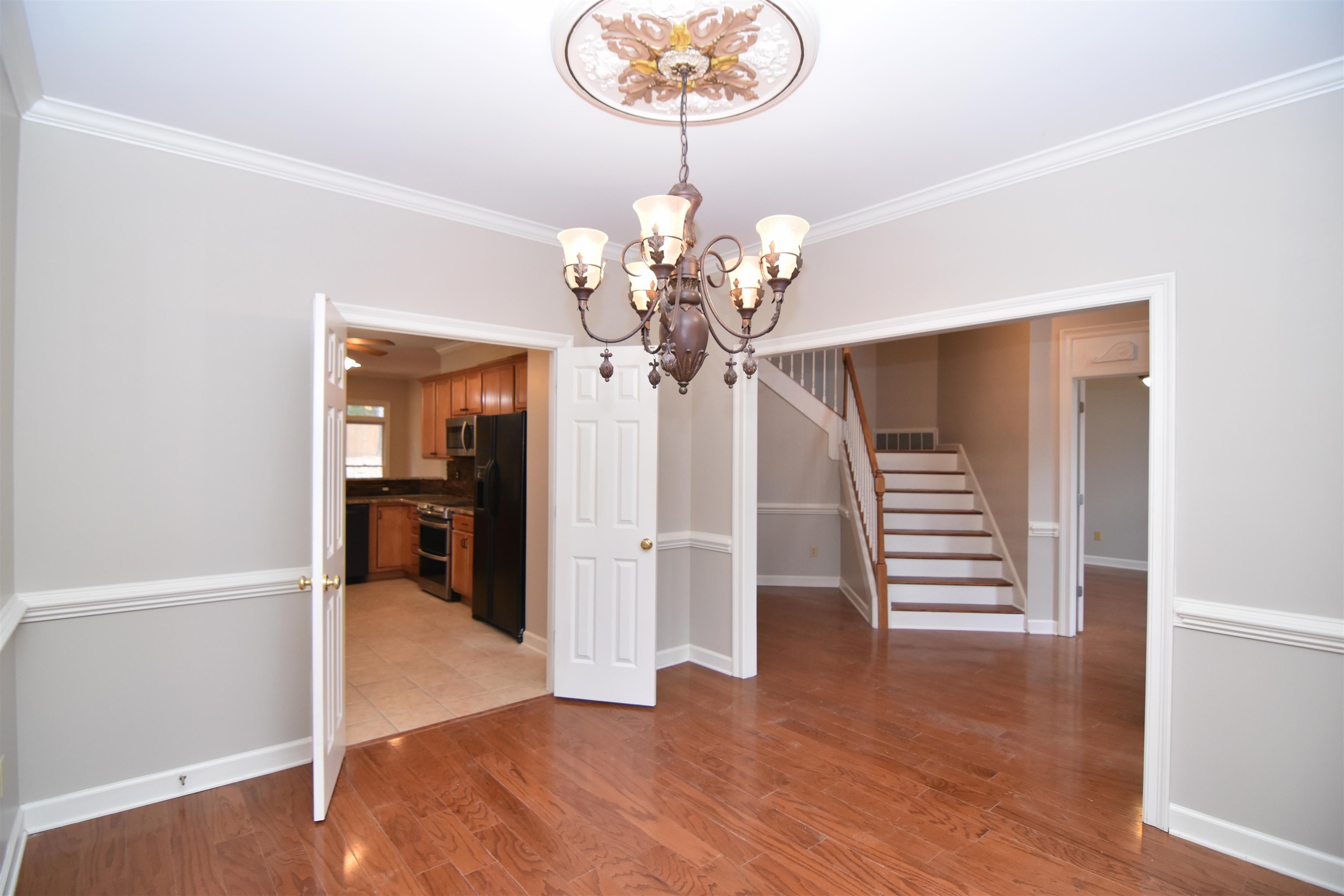 4880 SNICKERS DR
