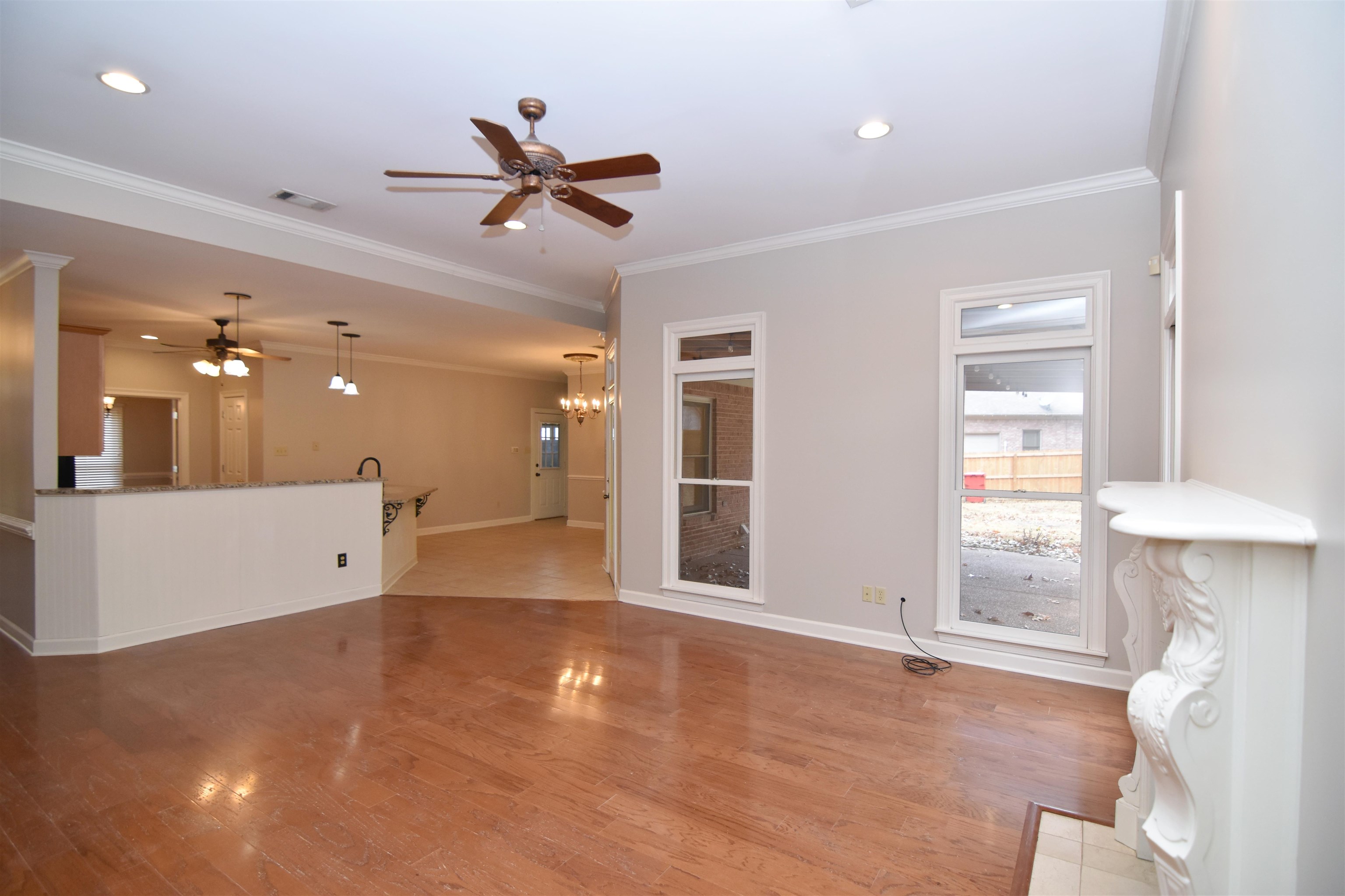 4880 SNICKERS DR