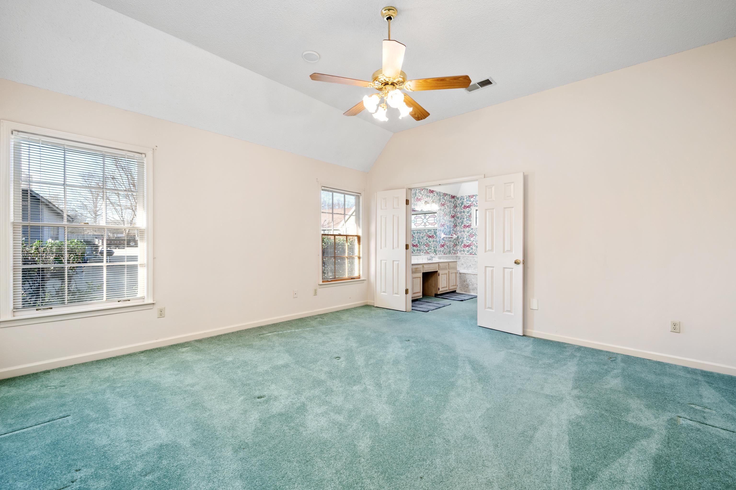 8386 KING WILLIAM DR