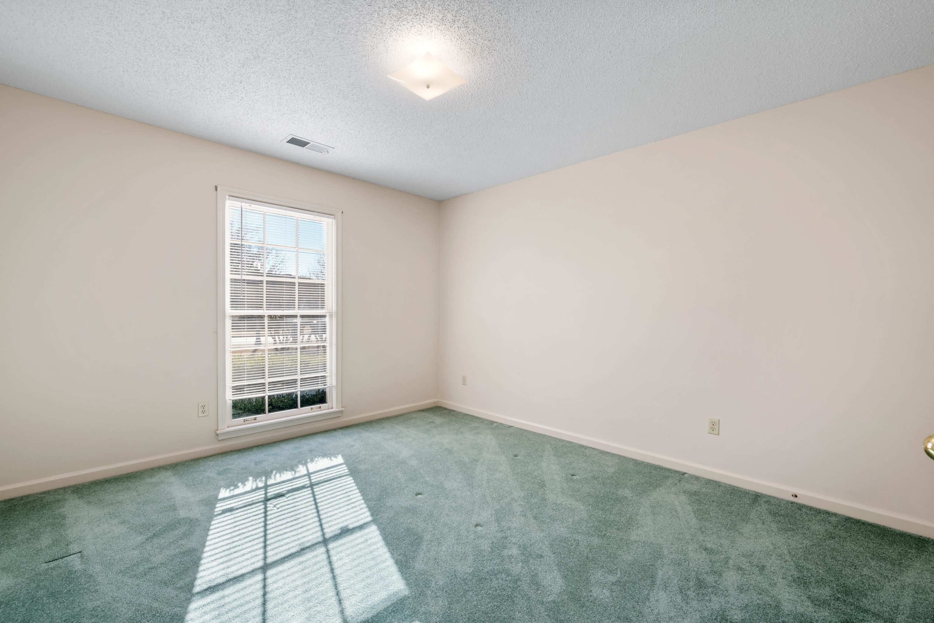 8386 KING WILLIAM DR