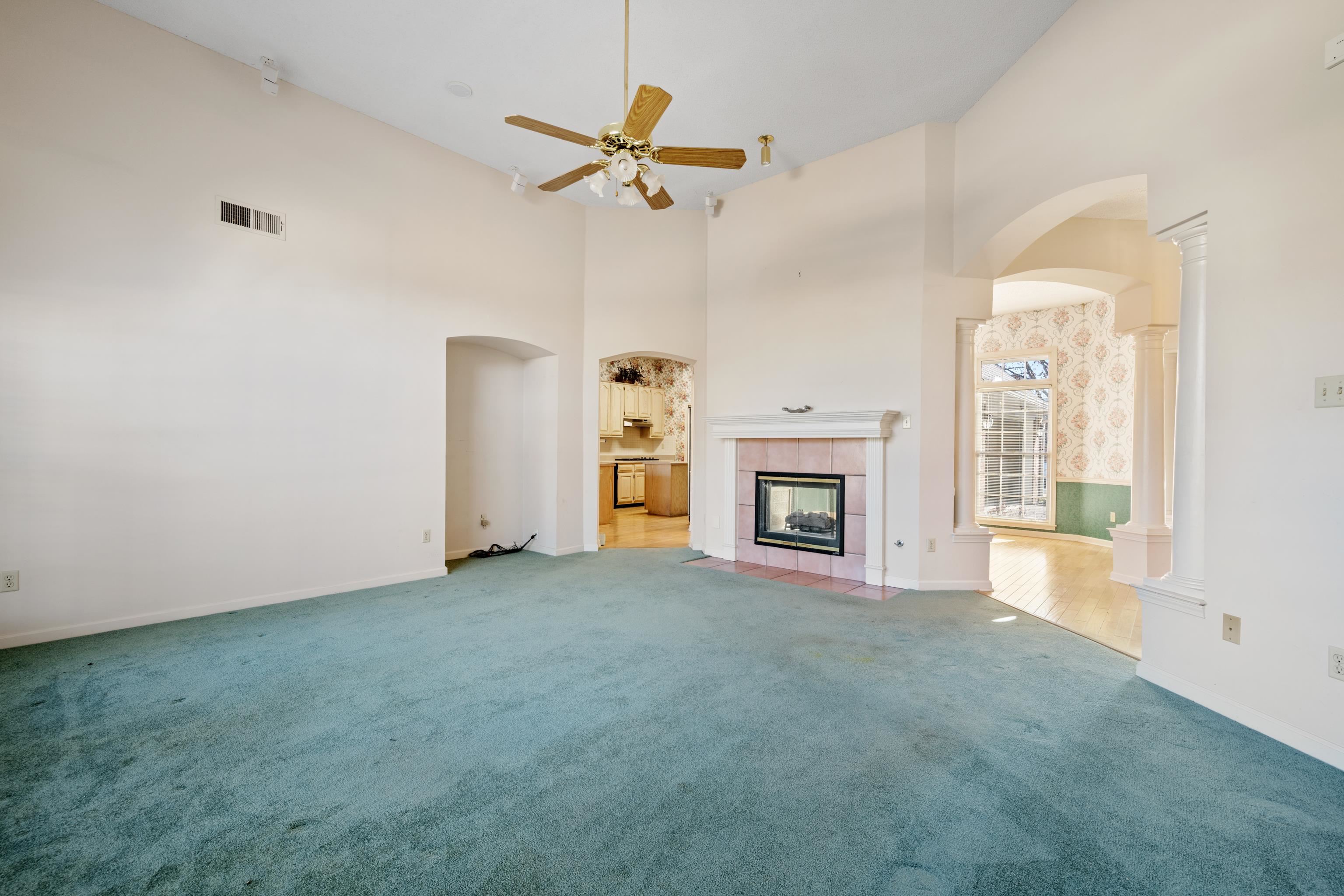 8386 KING WILLIAM DR