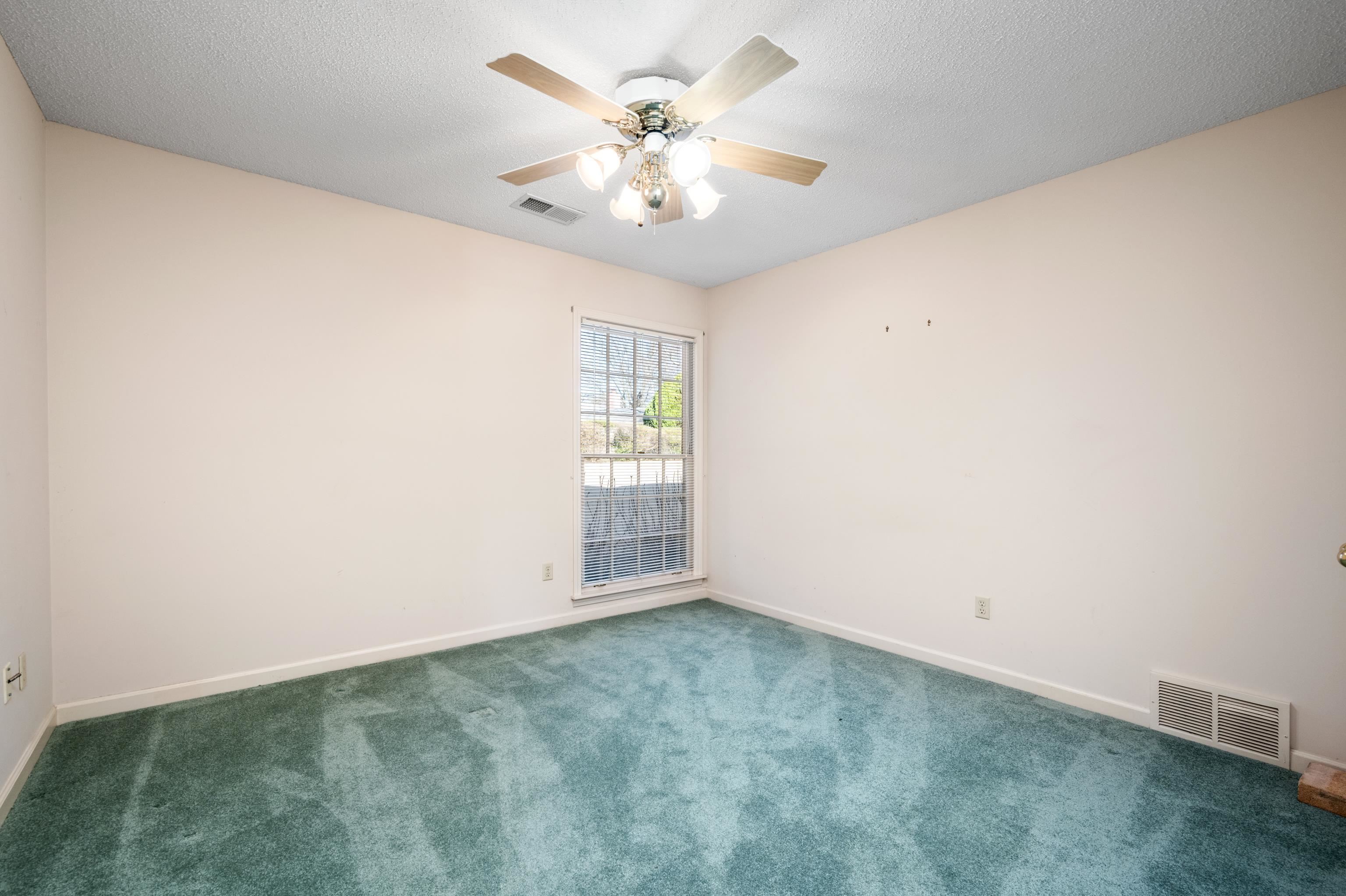 8386 KING WILLIAM DR