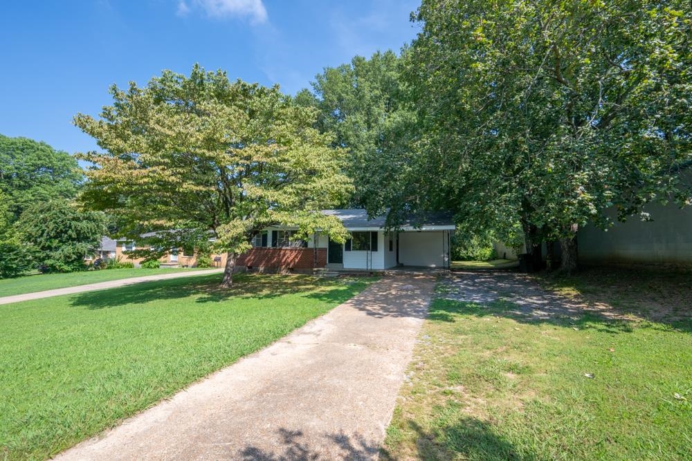 211 DRAKE AVE