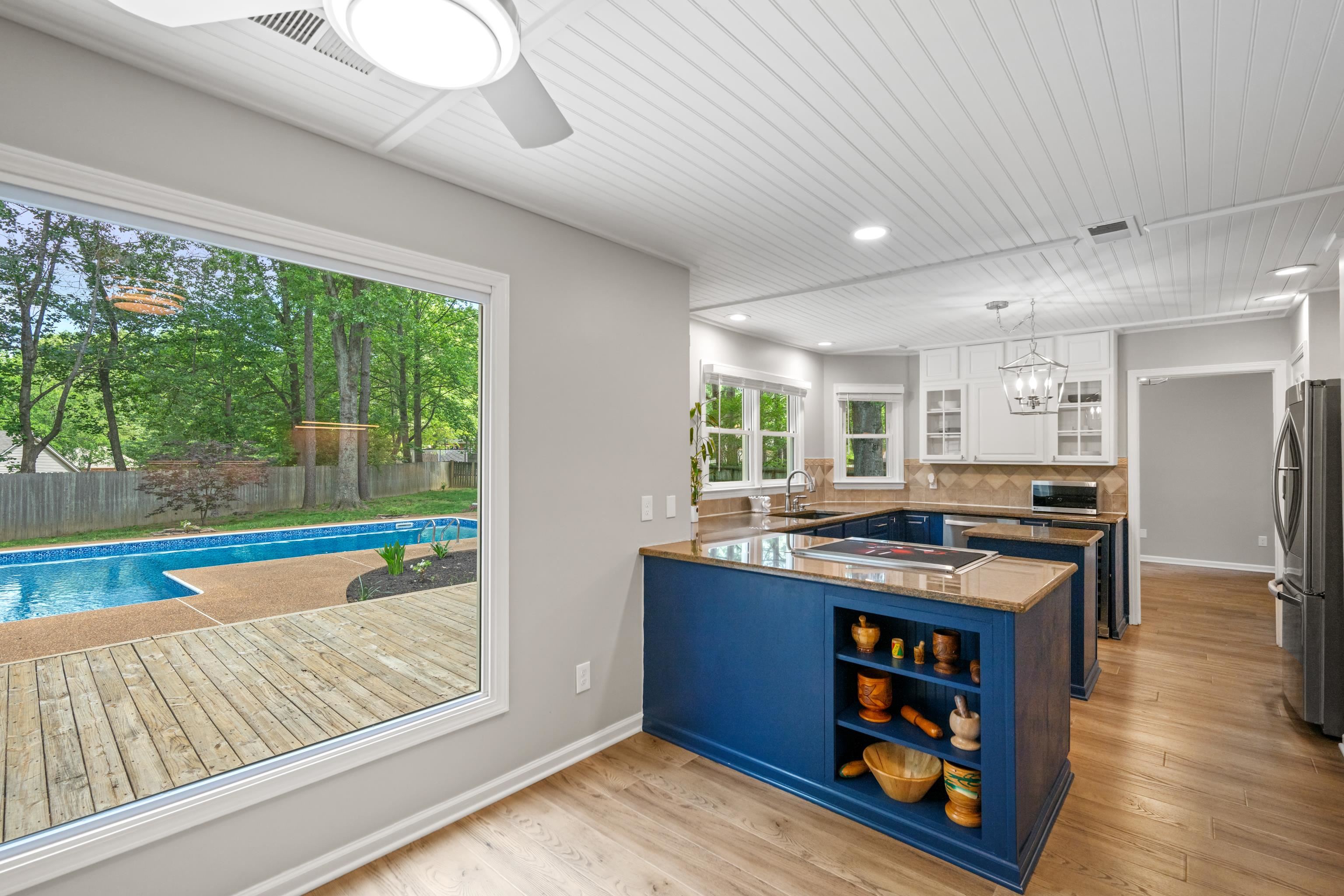 874 MERCERSBURG CV
