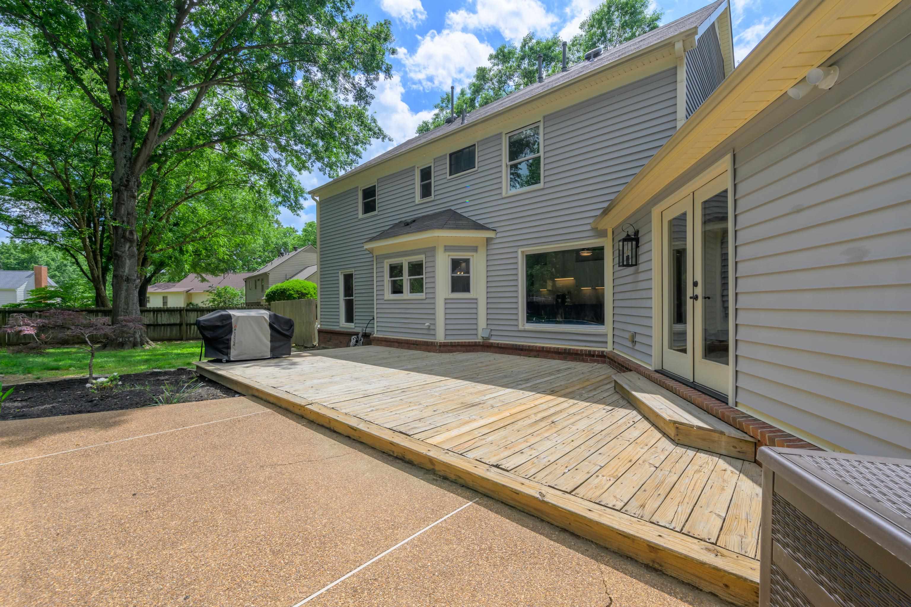 874 MERCERSBURG CV