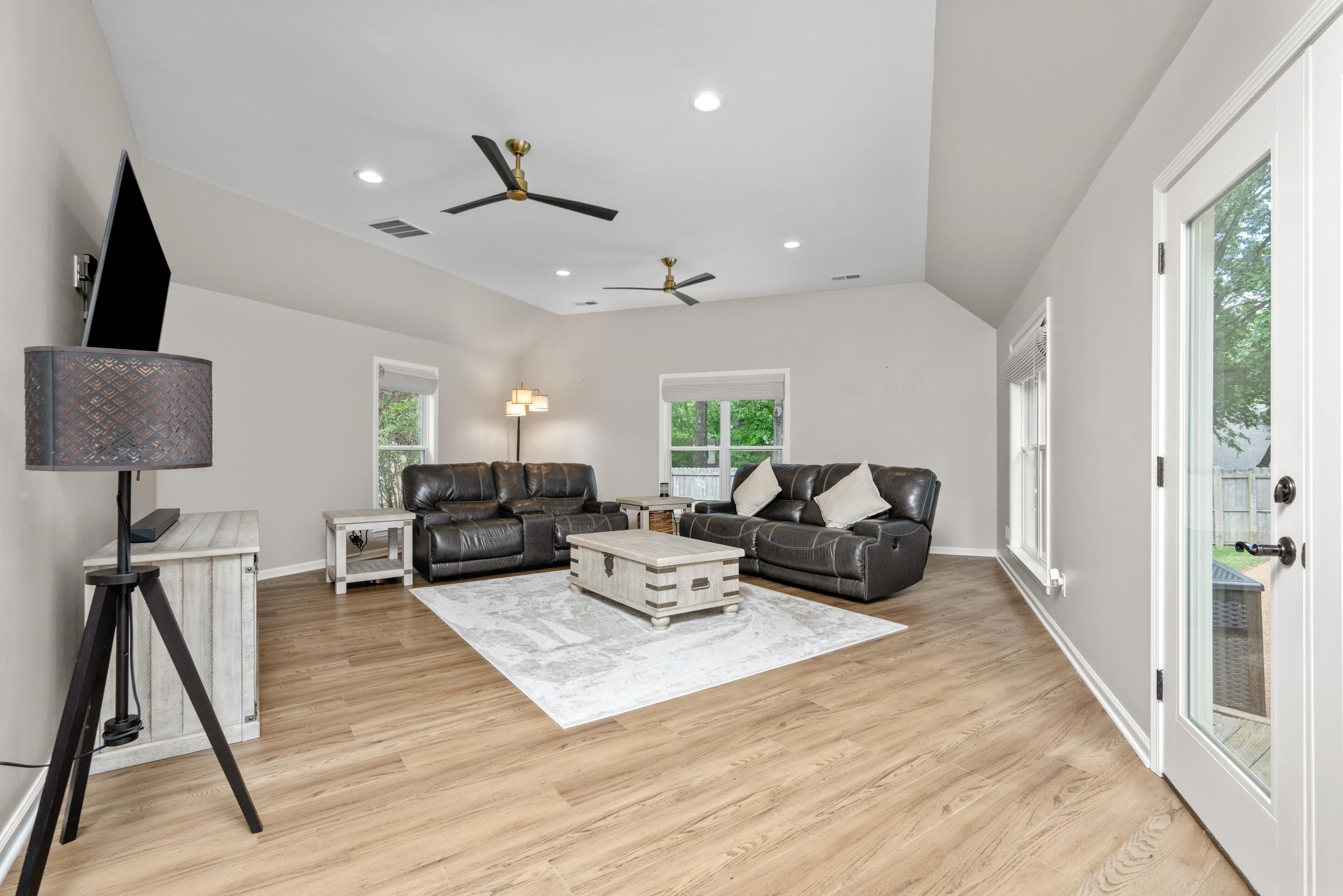 874 MERCERSBURG CV