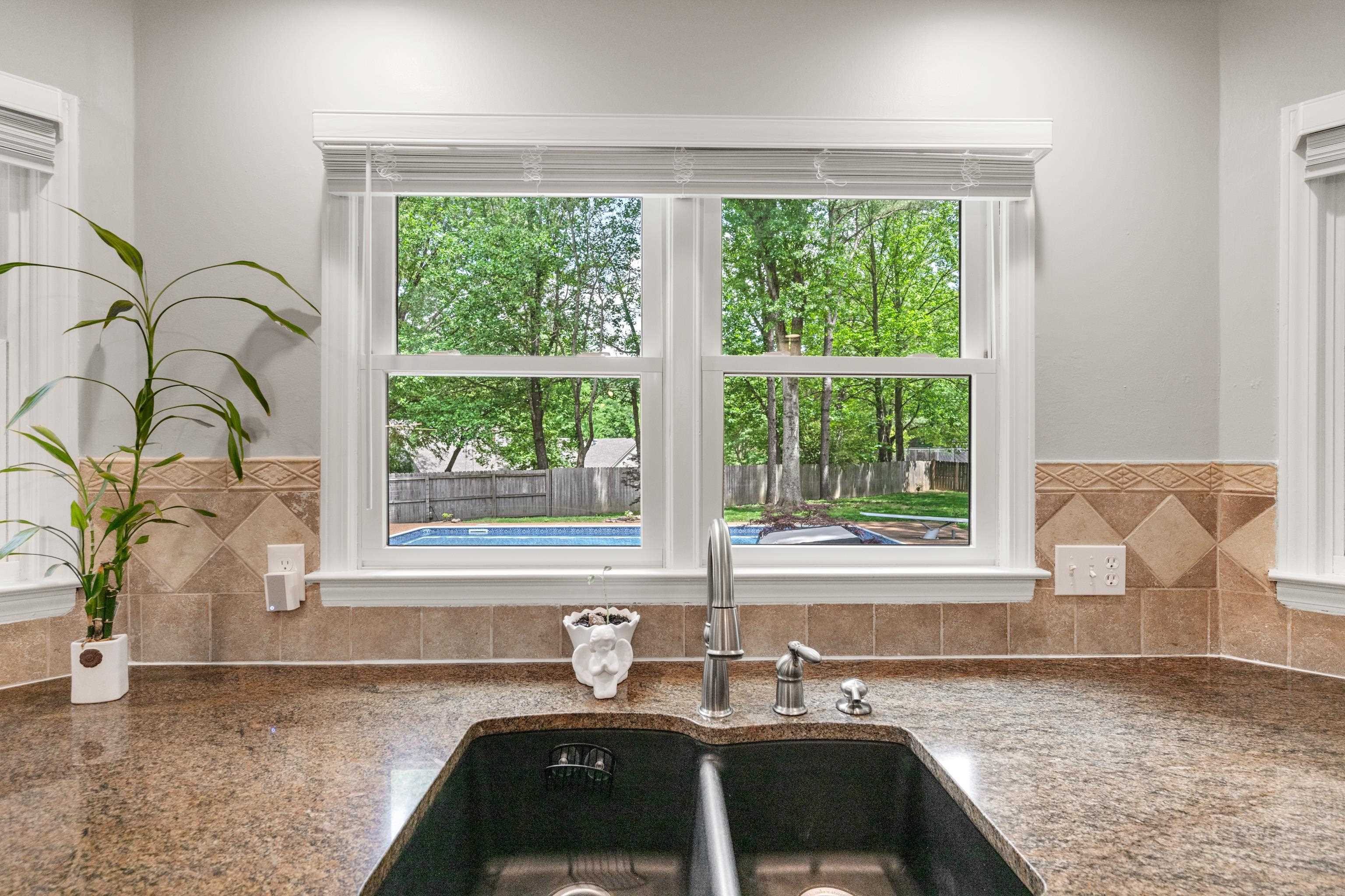 874 MERCERSBURG CV