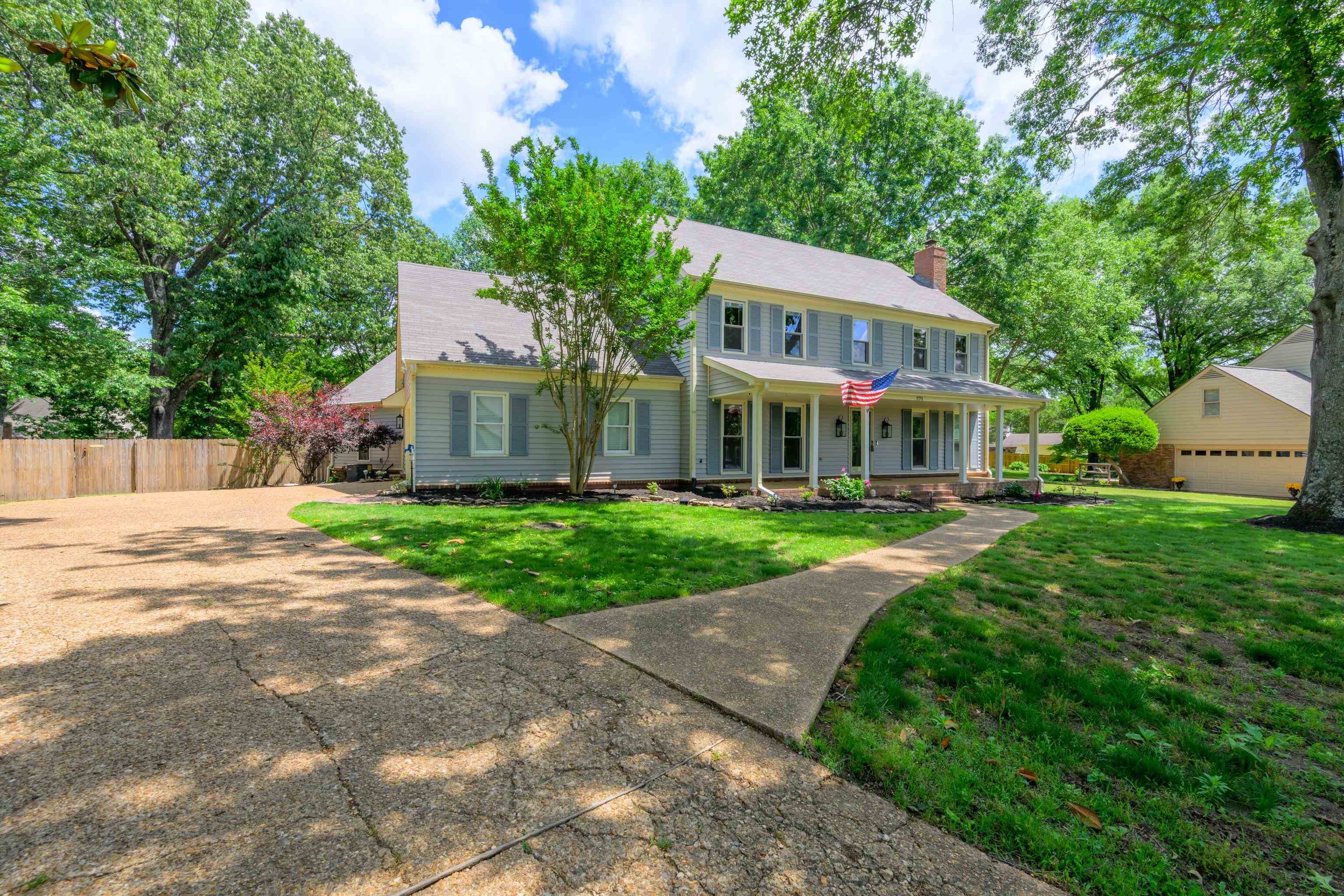 874 MERCERSBURG CV