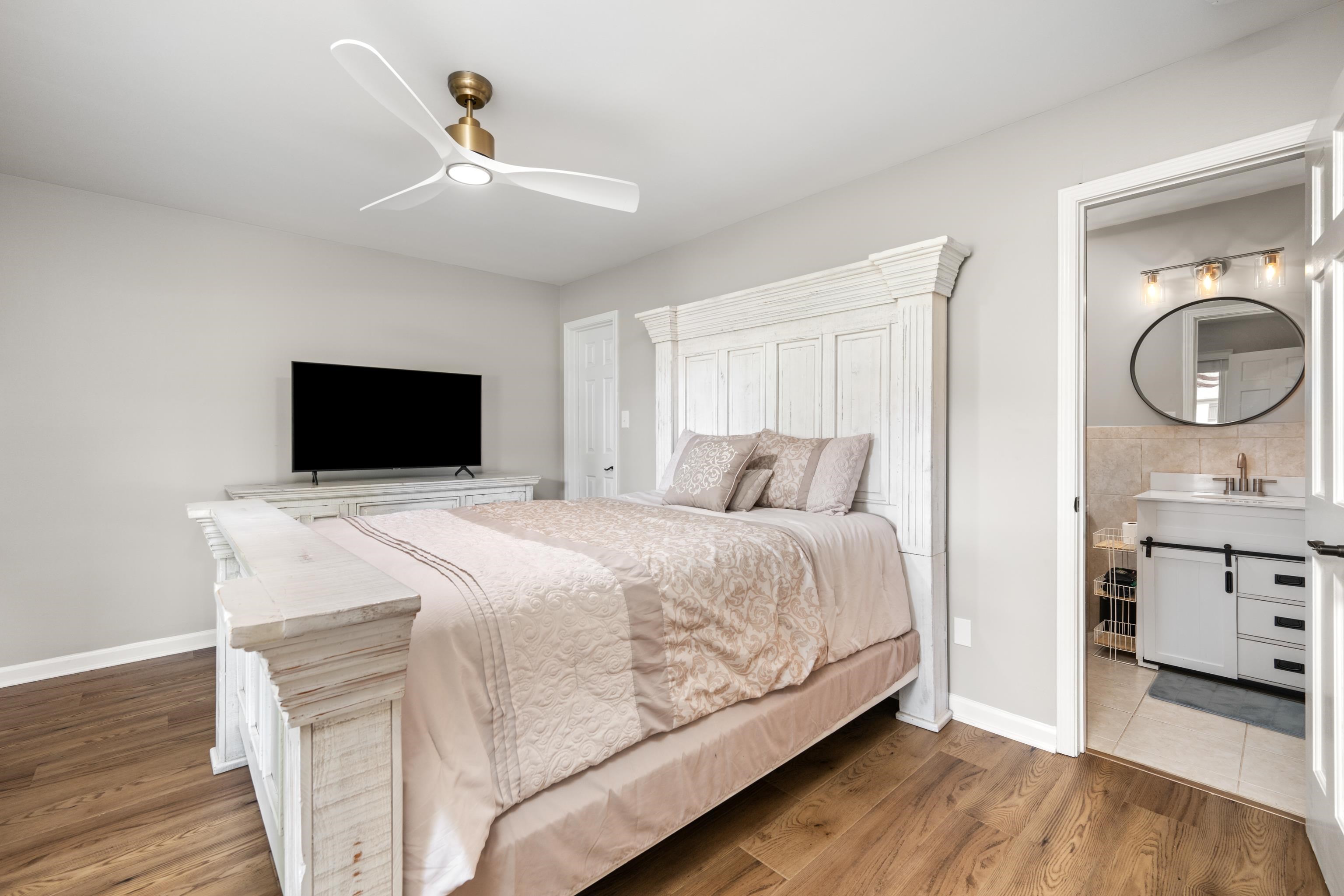 874 MERCERSBURG CV