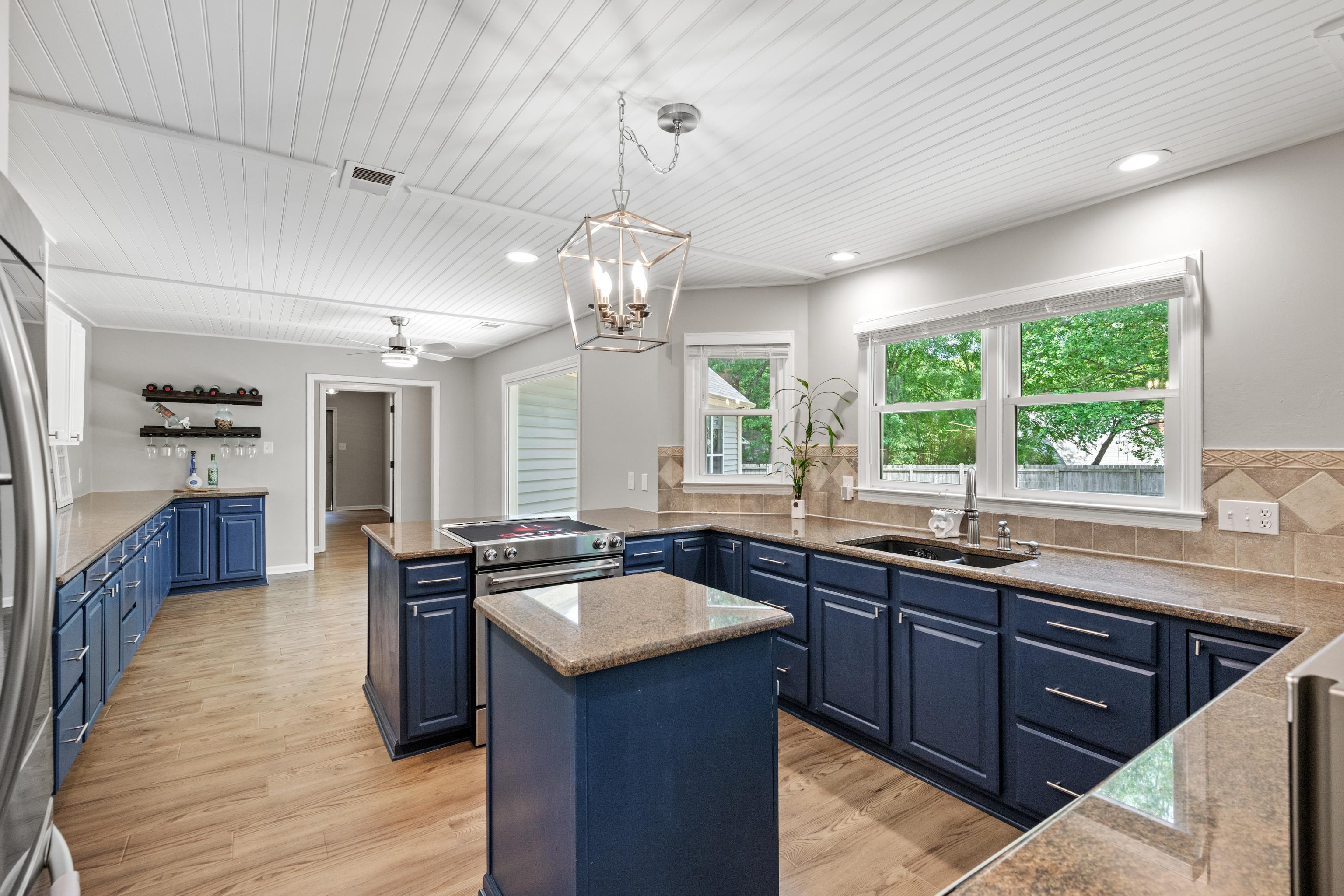 874 MERCERSBURG CV