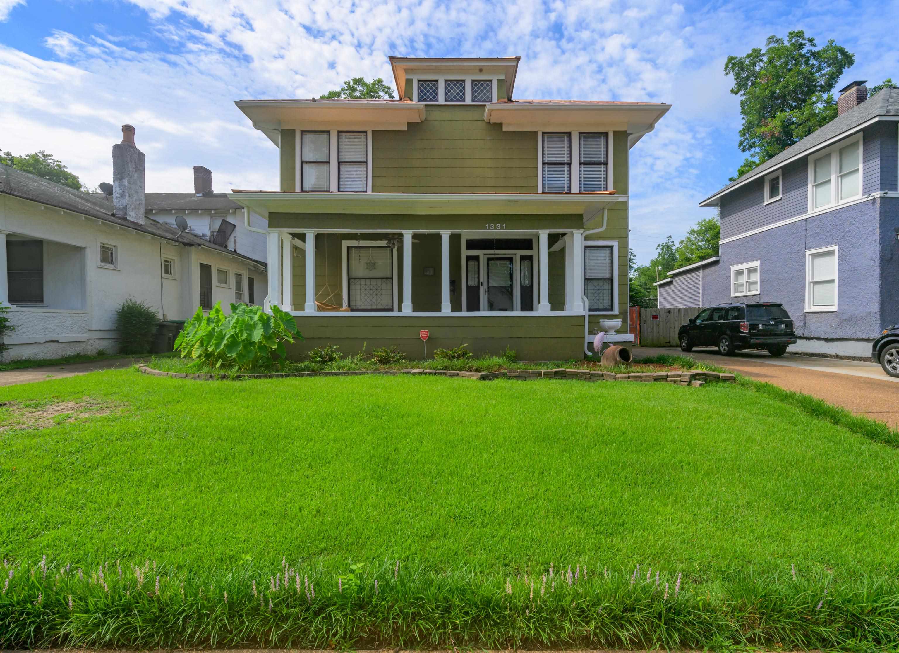 1331 FAXON AVE