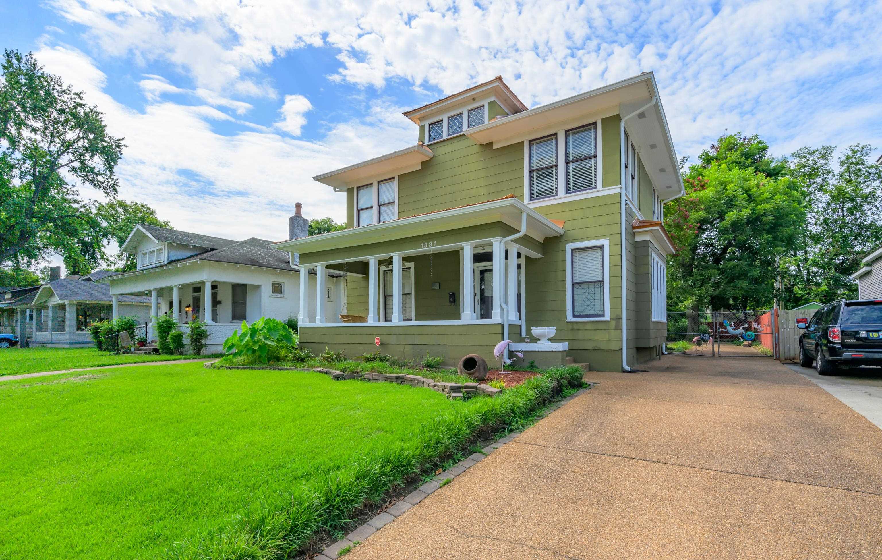 1331 FAXON AVE