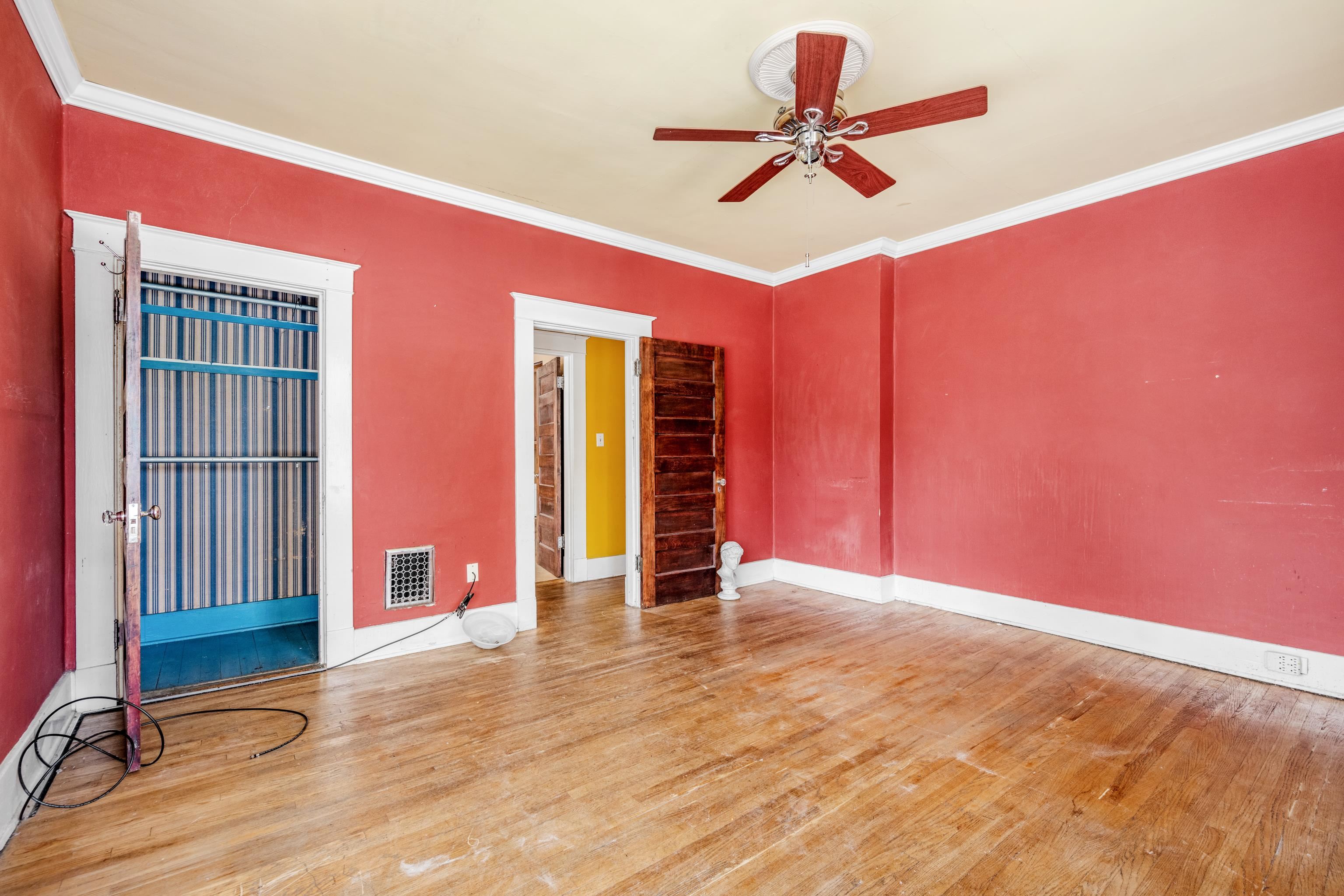 1331 FAXON AVE