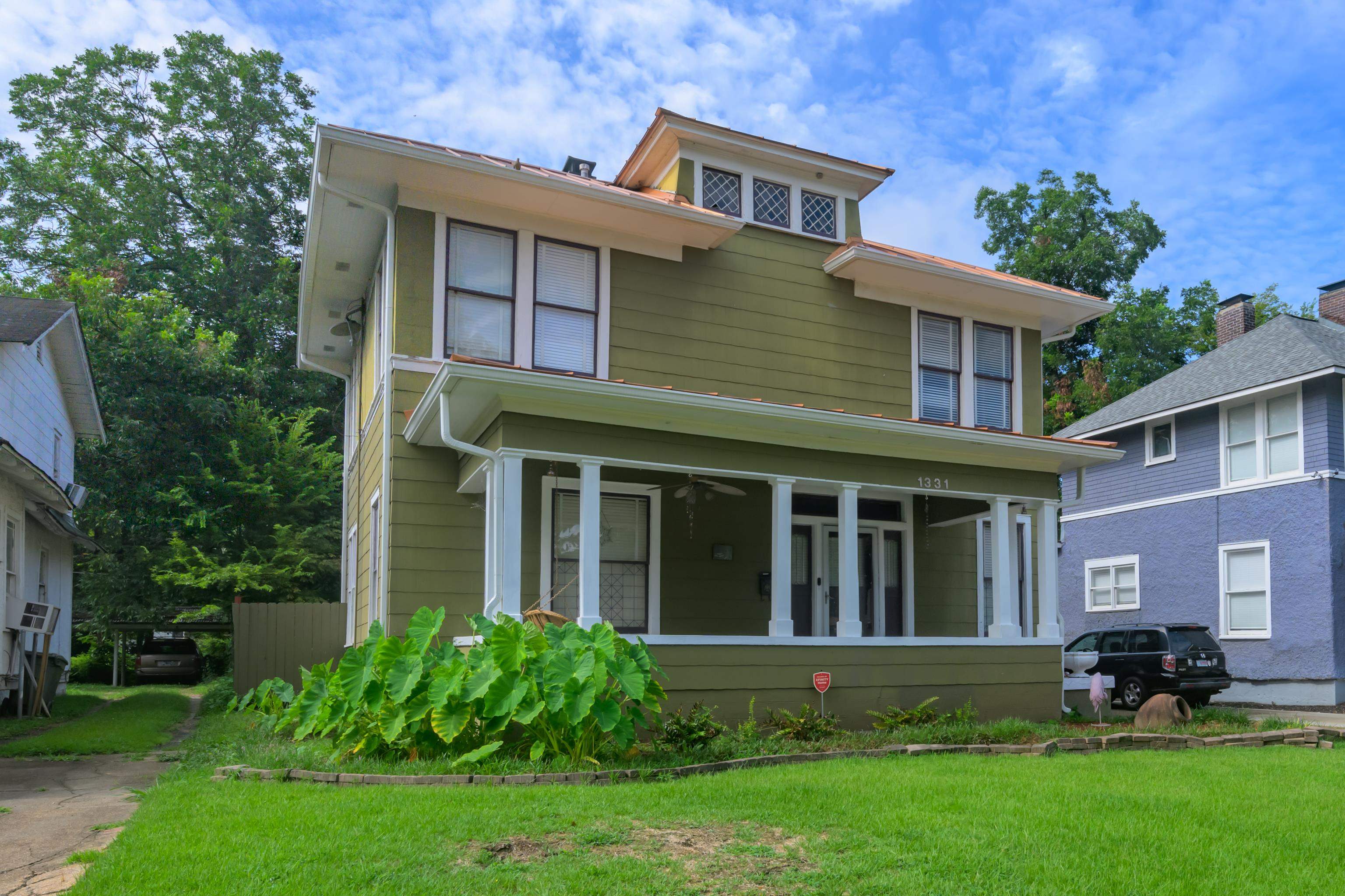 1331 FAXON AVE
