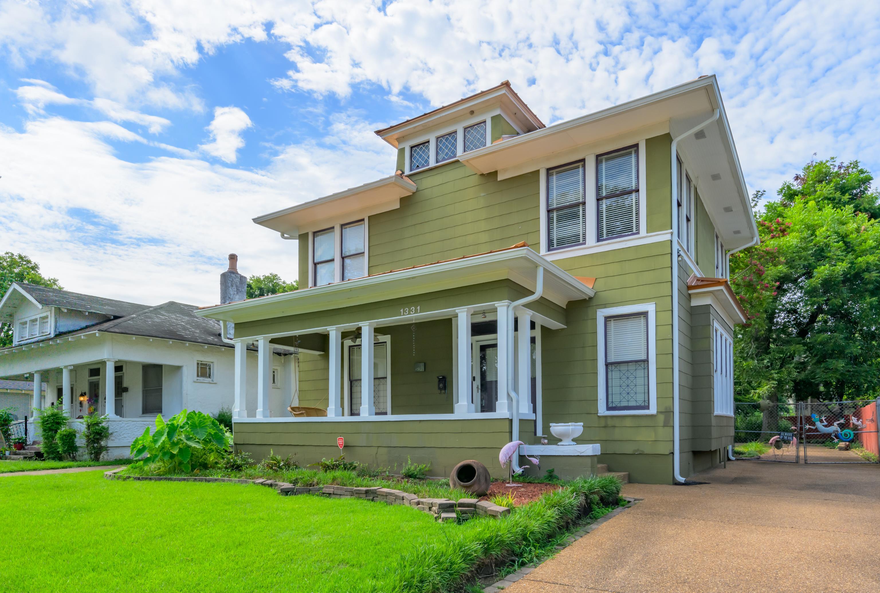 1331 FAXON AVE