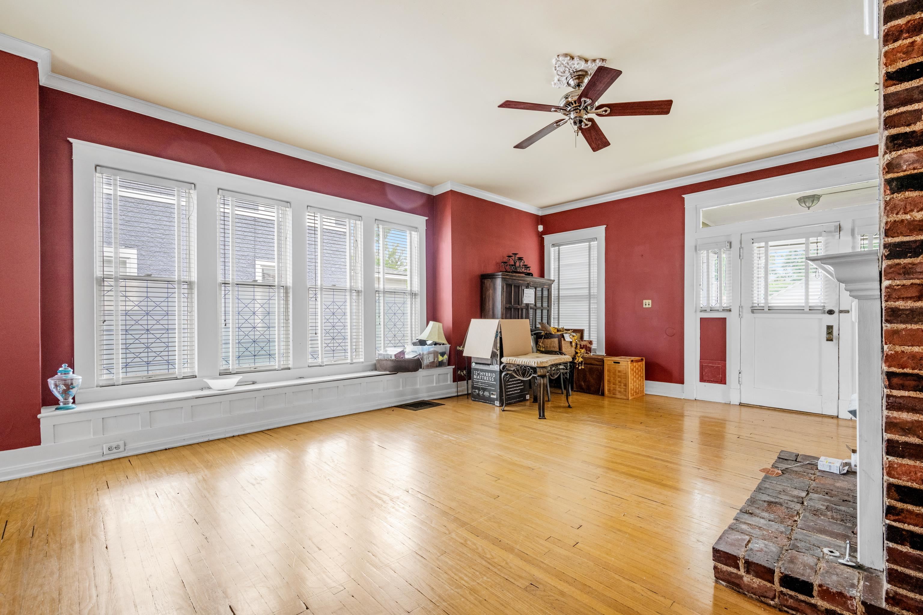 1331 FAXON AVE