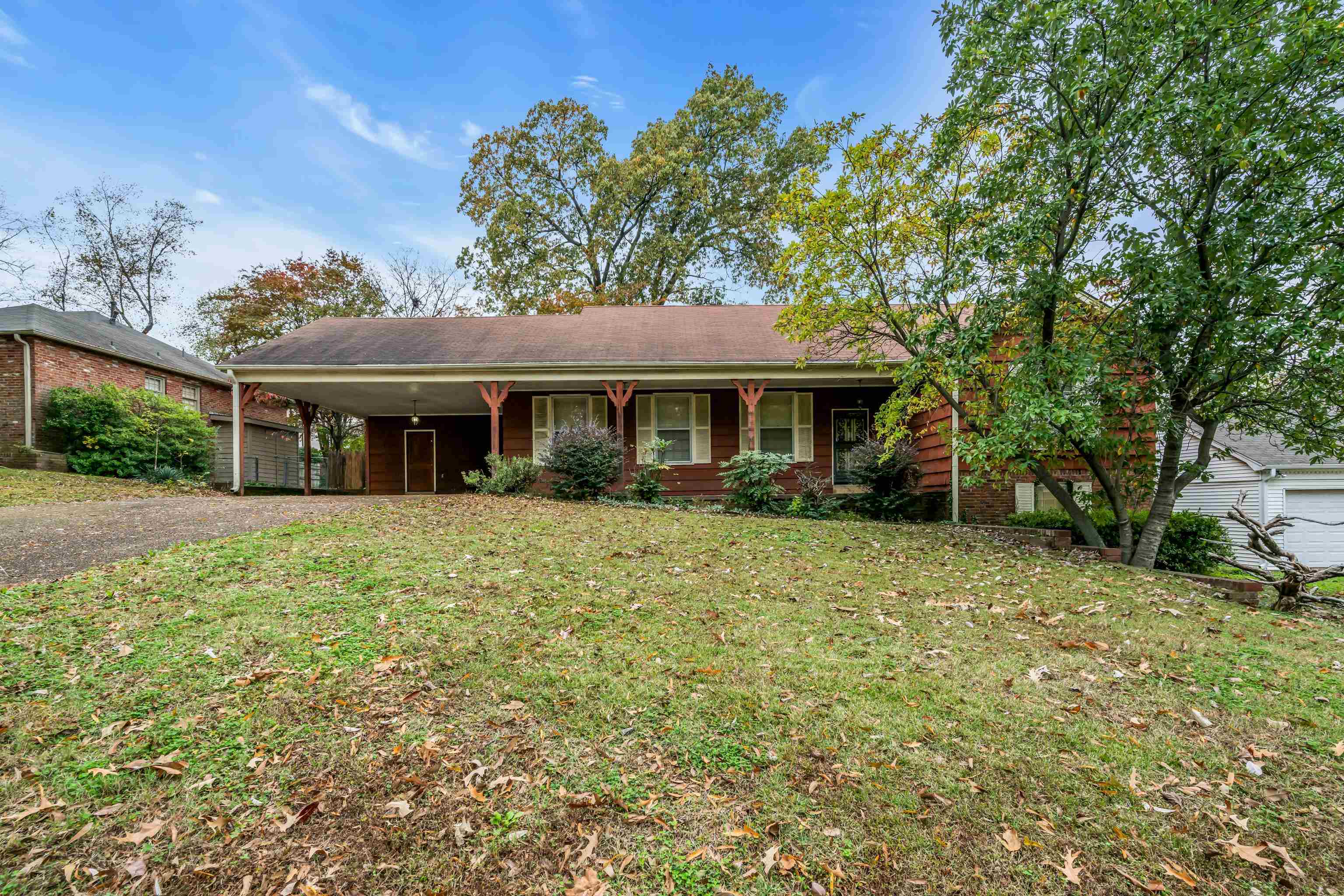 933 PARK VALLEY RD