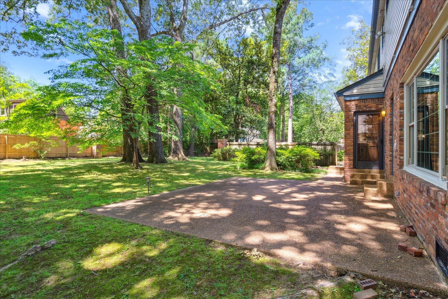 6483 N OAK SHADOWS CIR