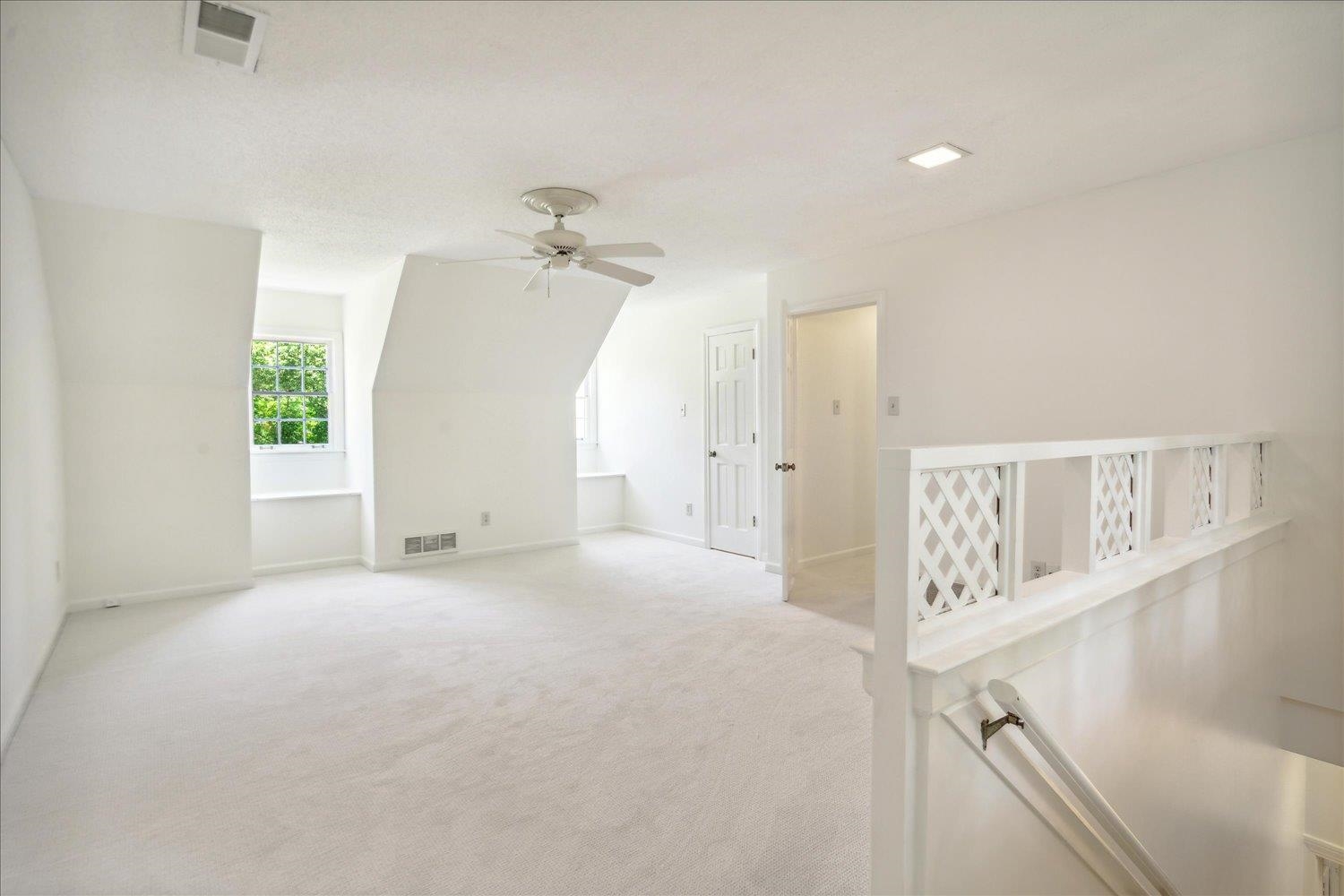 6483 N OAK SHADOWS CIR