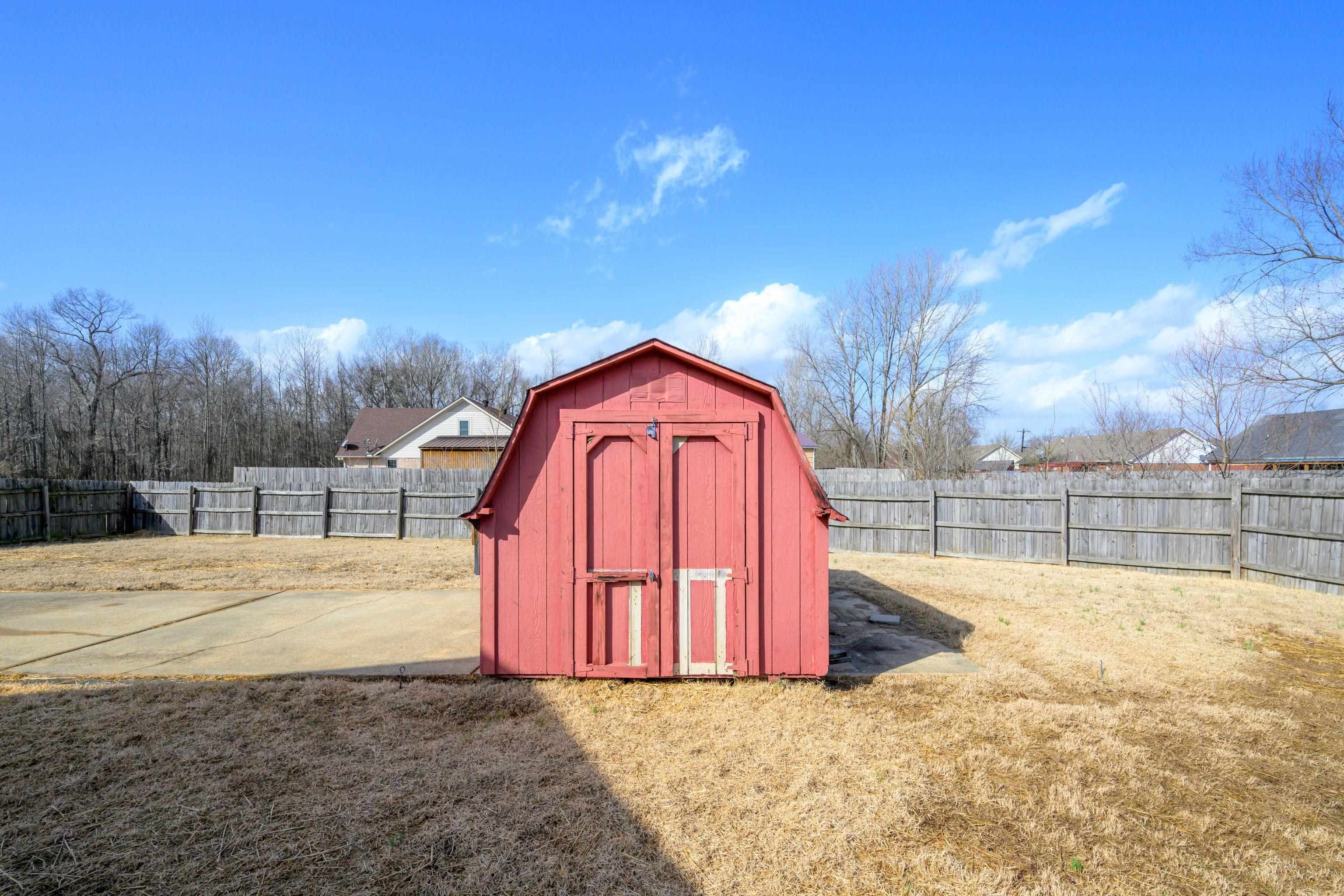 14 AZALEA DR