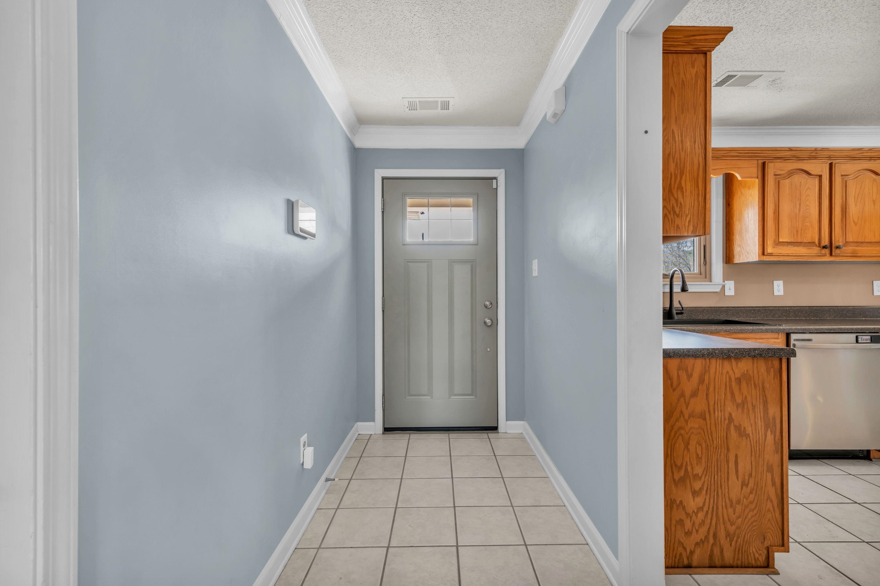 14 AZALEA DR