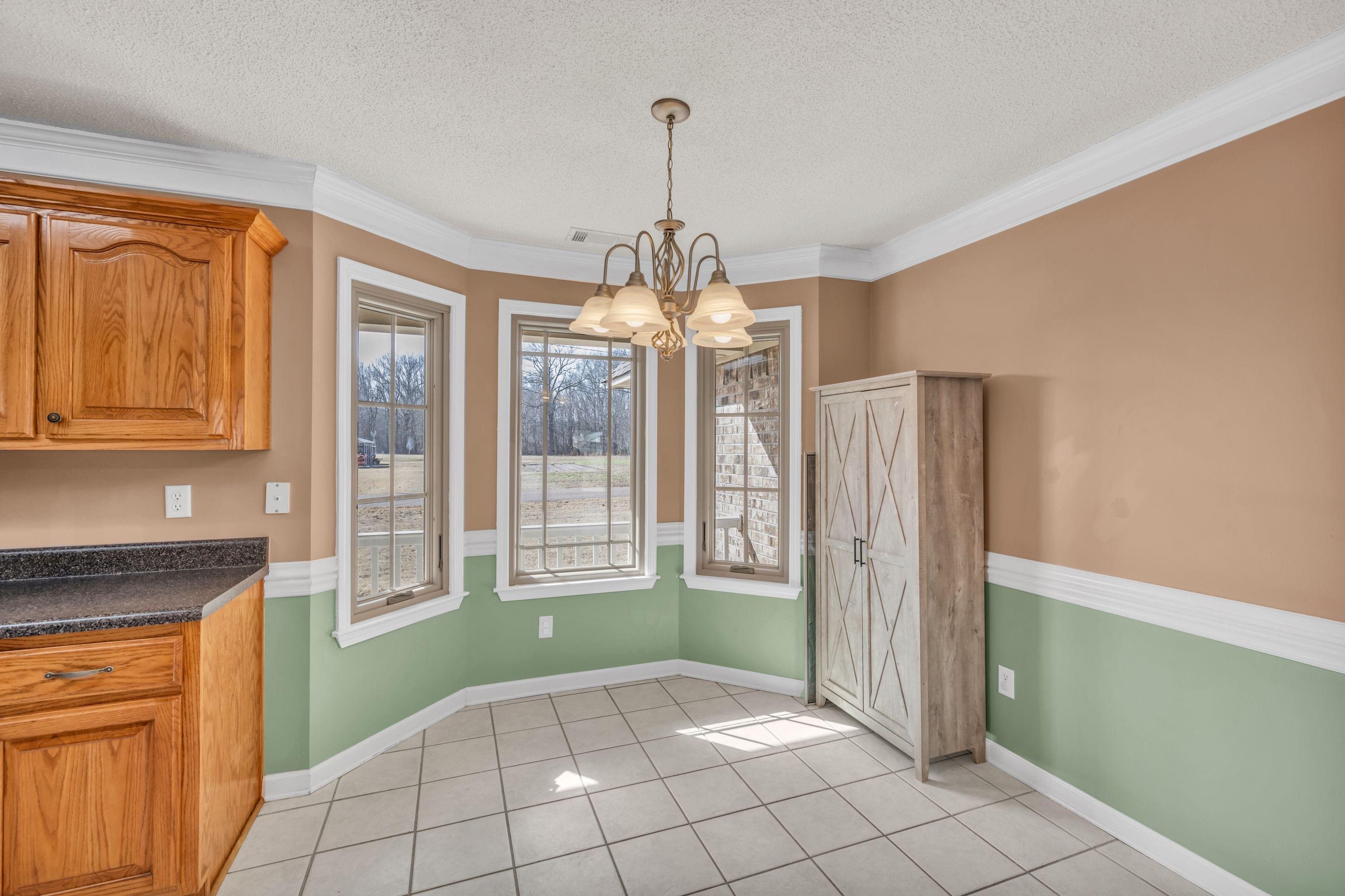 14 AZALEA DR