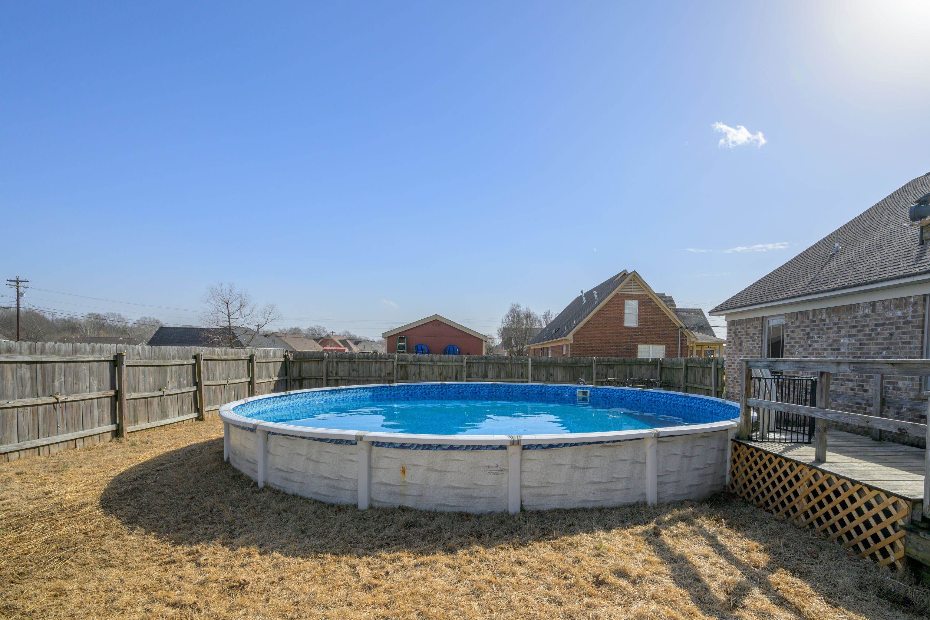 14 AZALEA DR