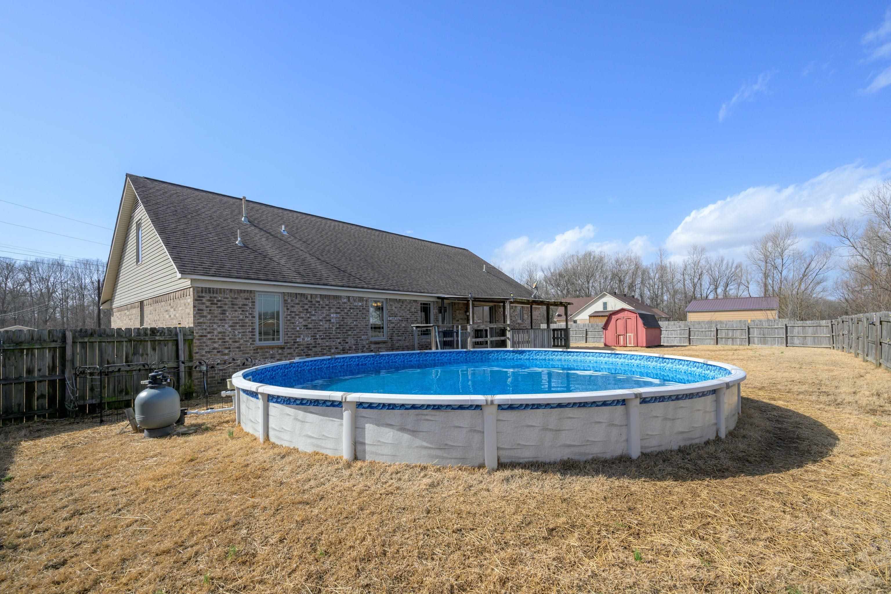 14 AZALEA DR