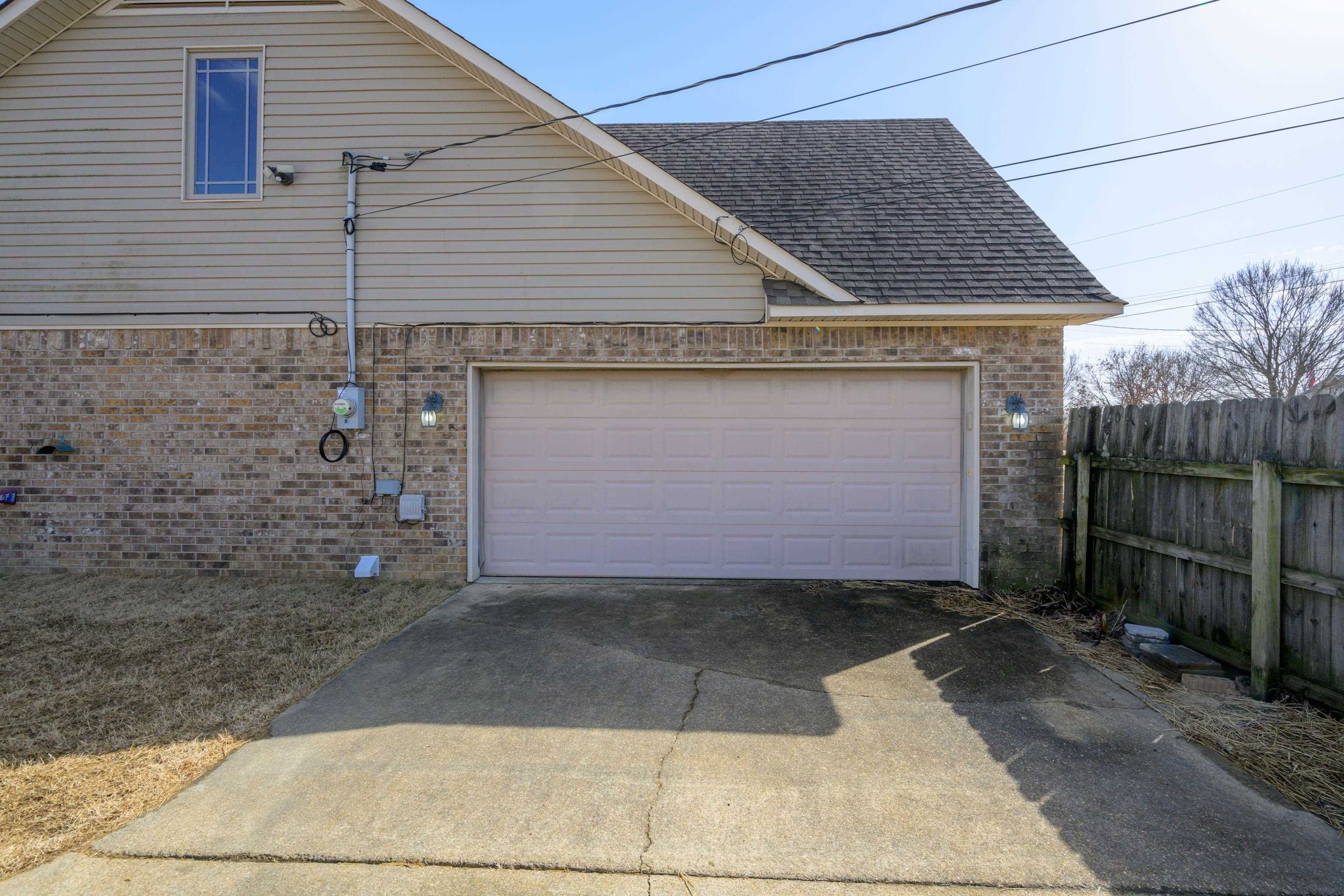 14 AZALEA DR