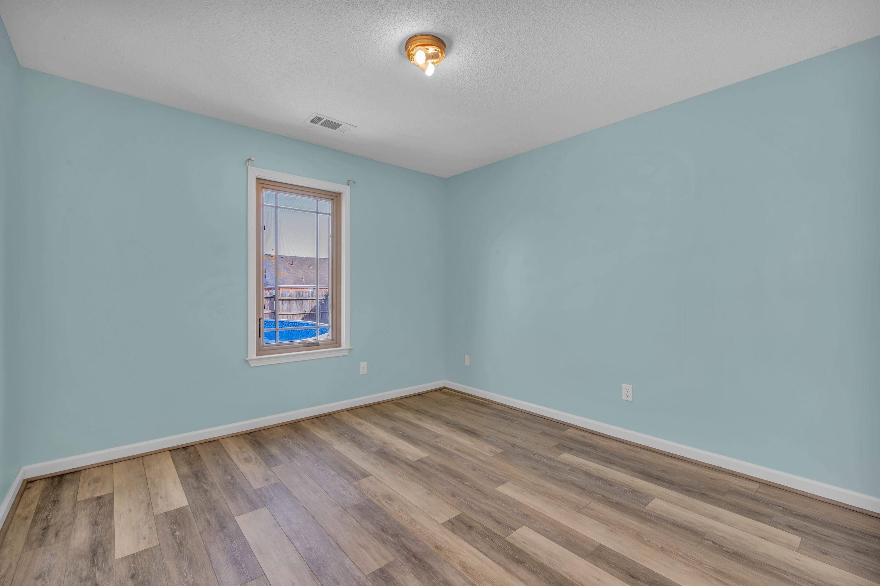14 AZALEA DR