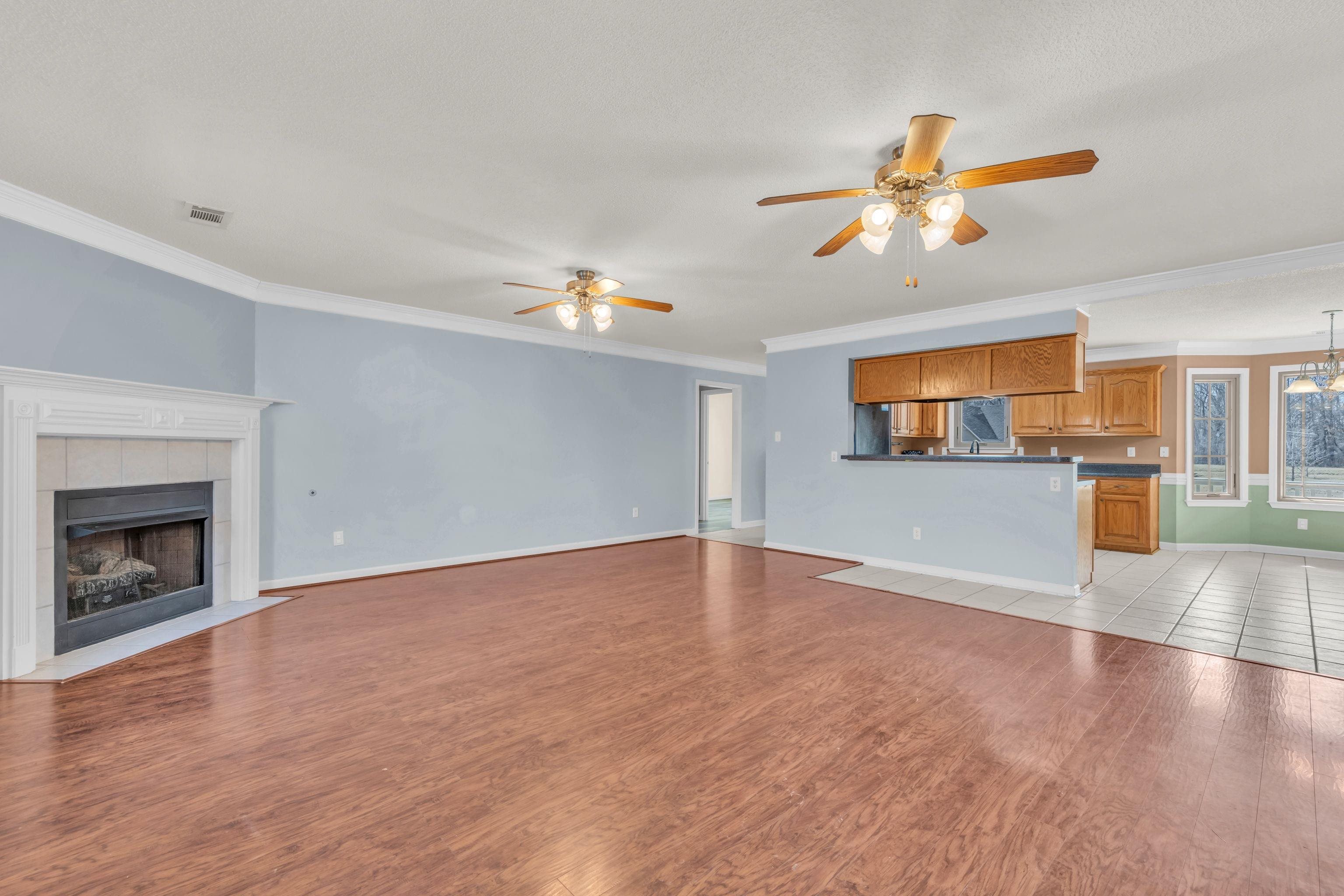 14 AZALEA DR