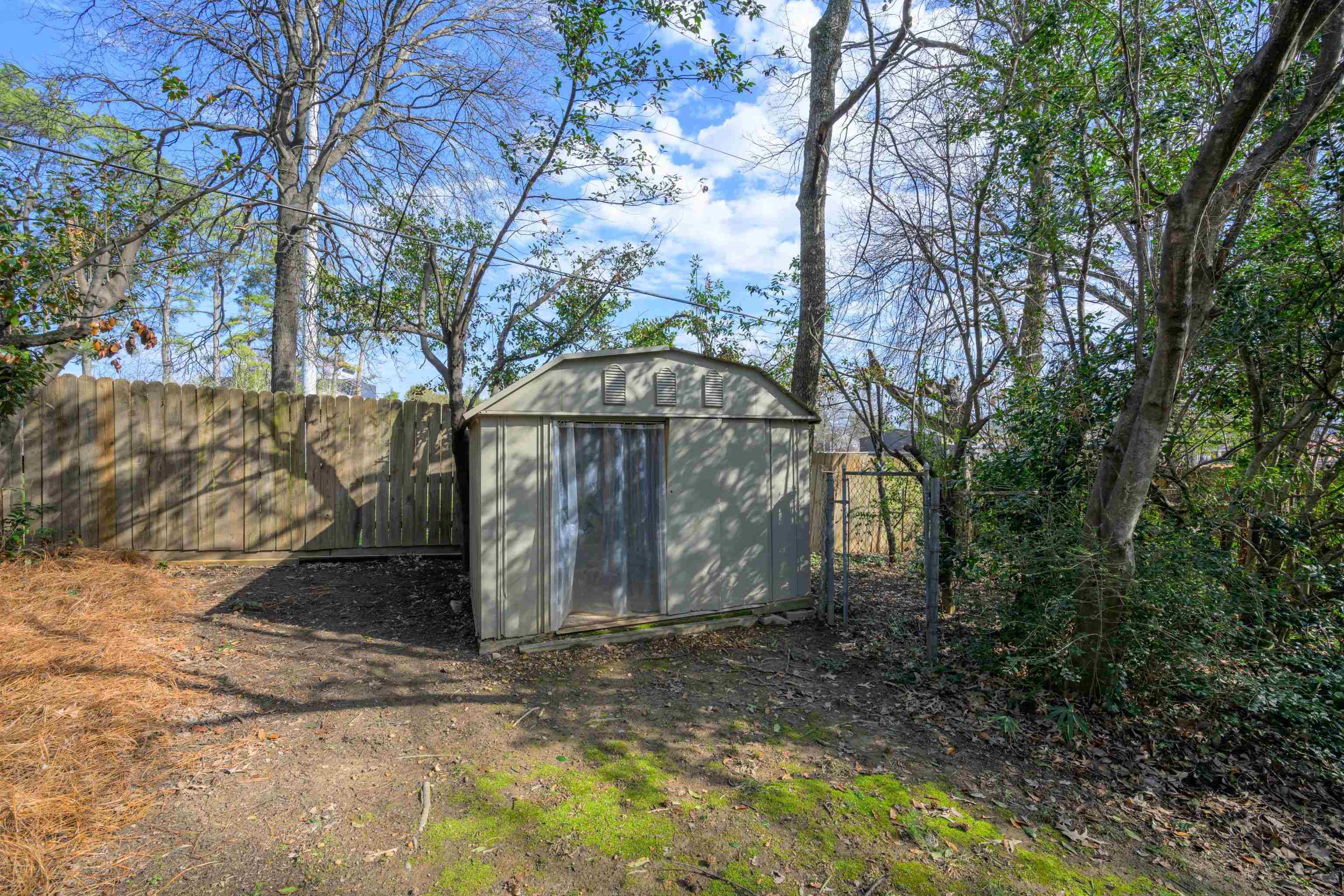 902 PARK VALLEY RD