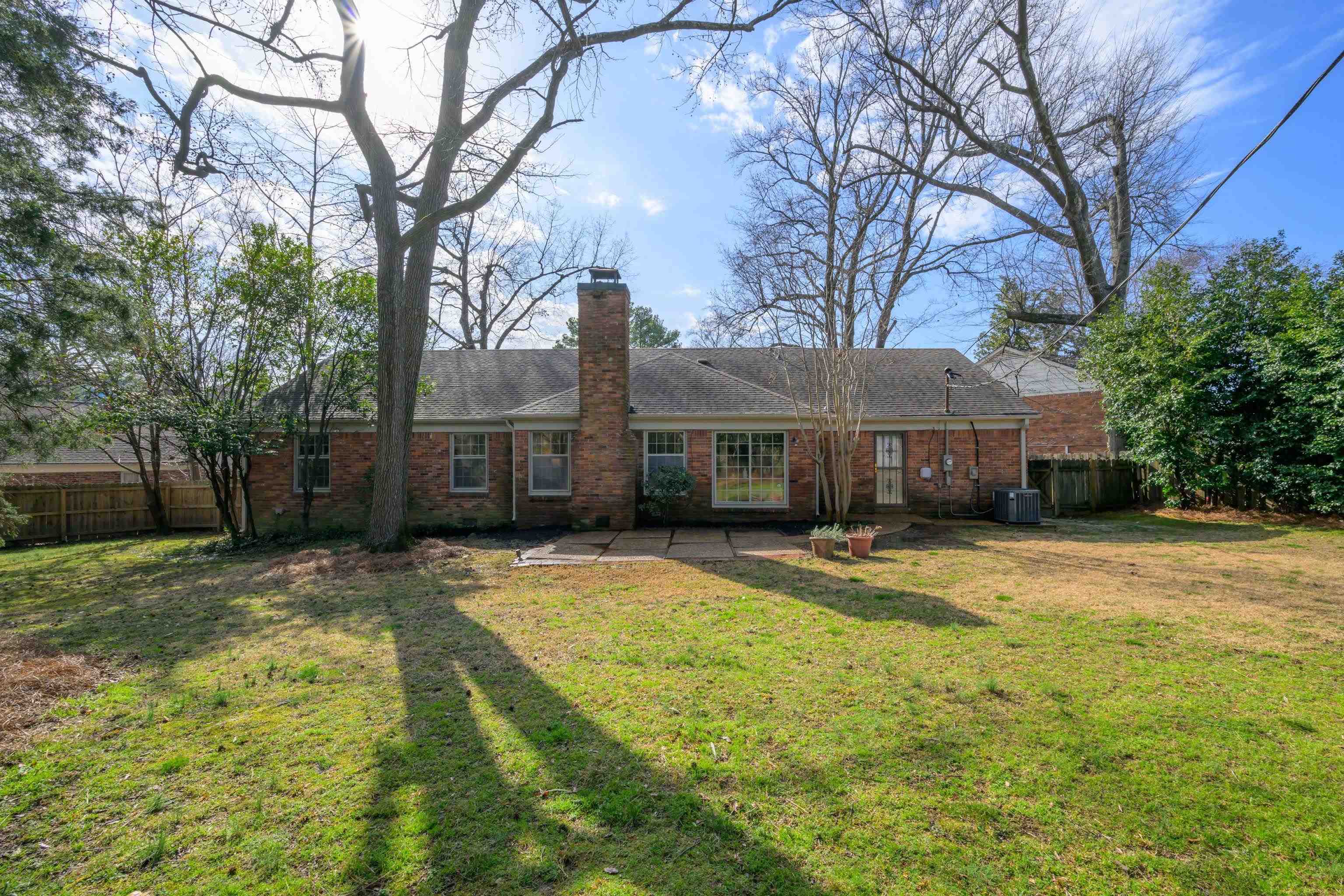902 PARK VALLEY RD