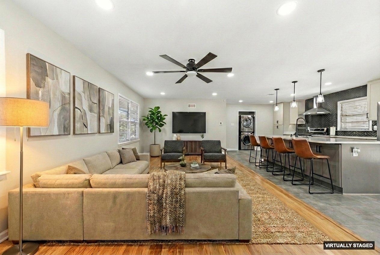 4948 FAIRFIELD CIR