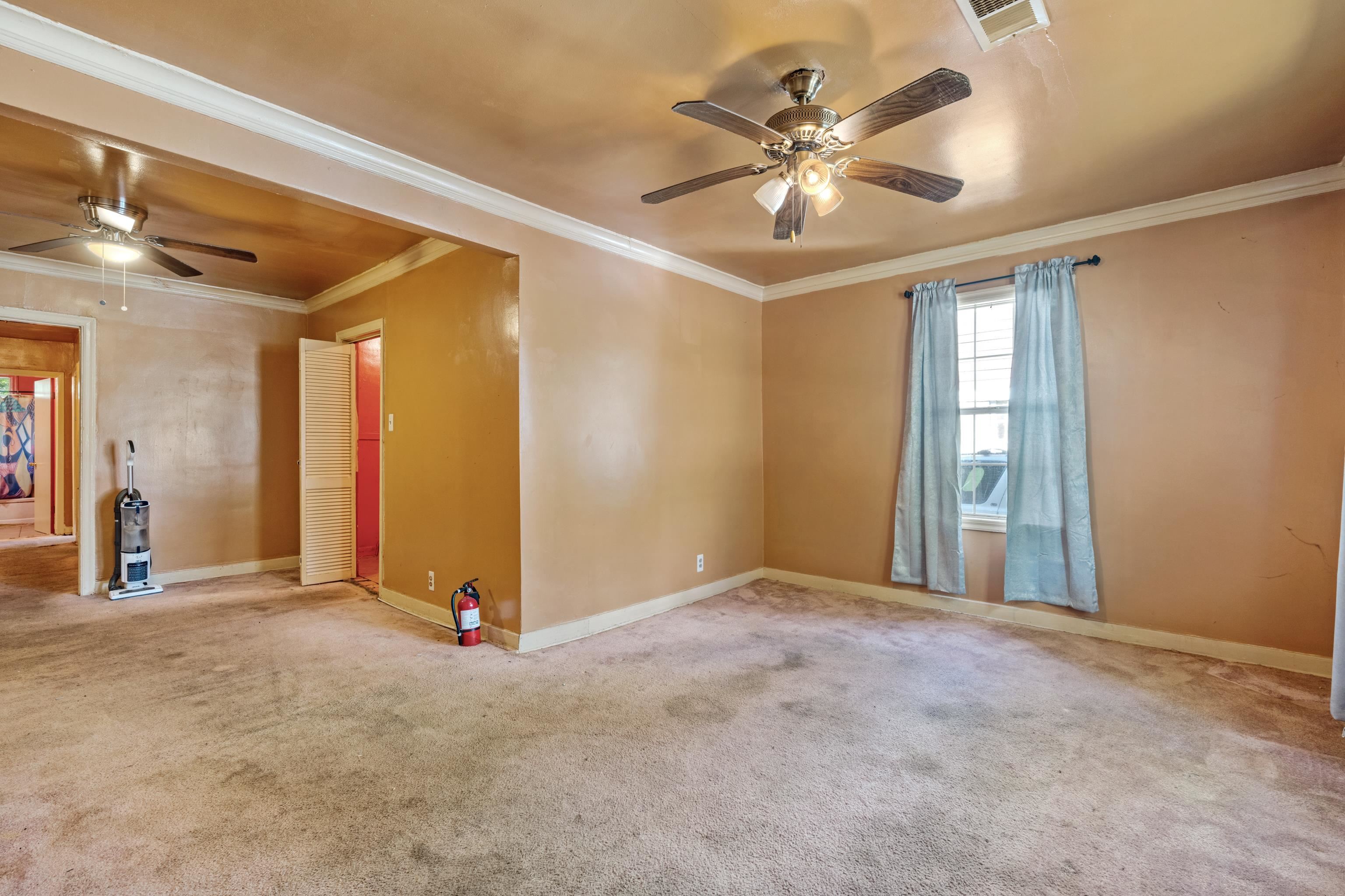 1131 N WATKINS ST