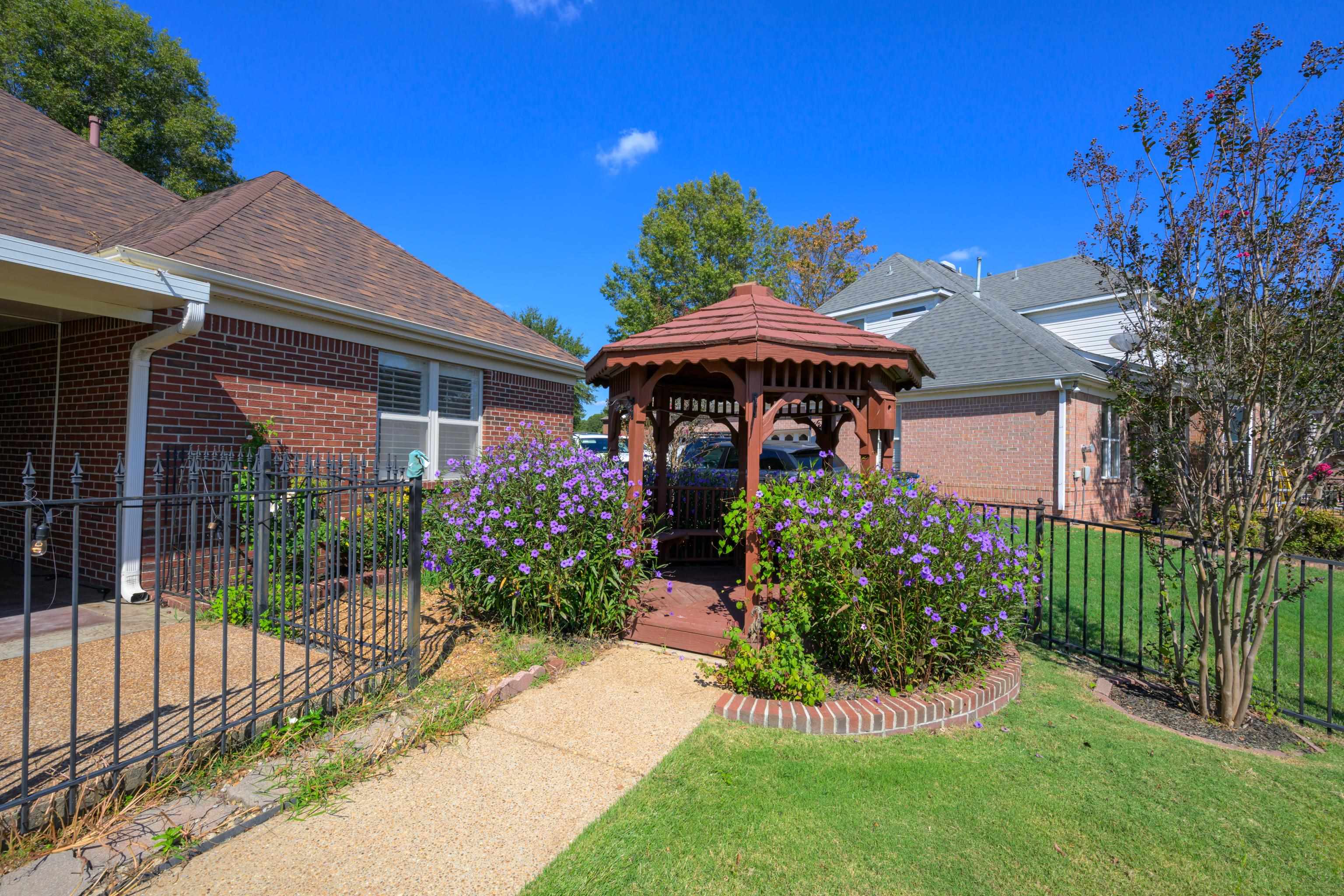 6658 INDIGO LAKE DR