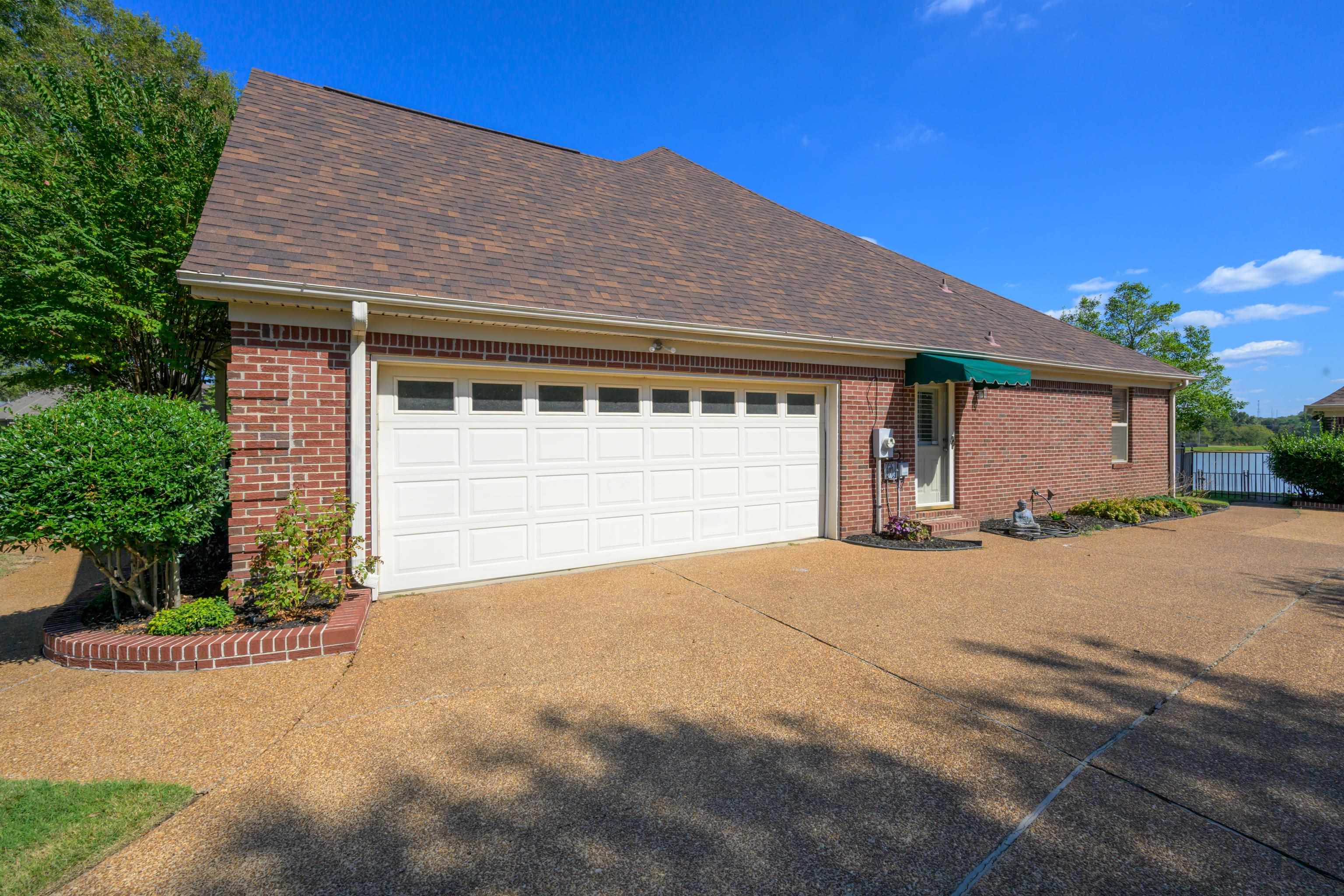 6658 INDIGO LAKE DR