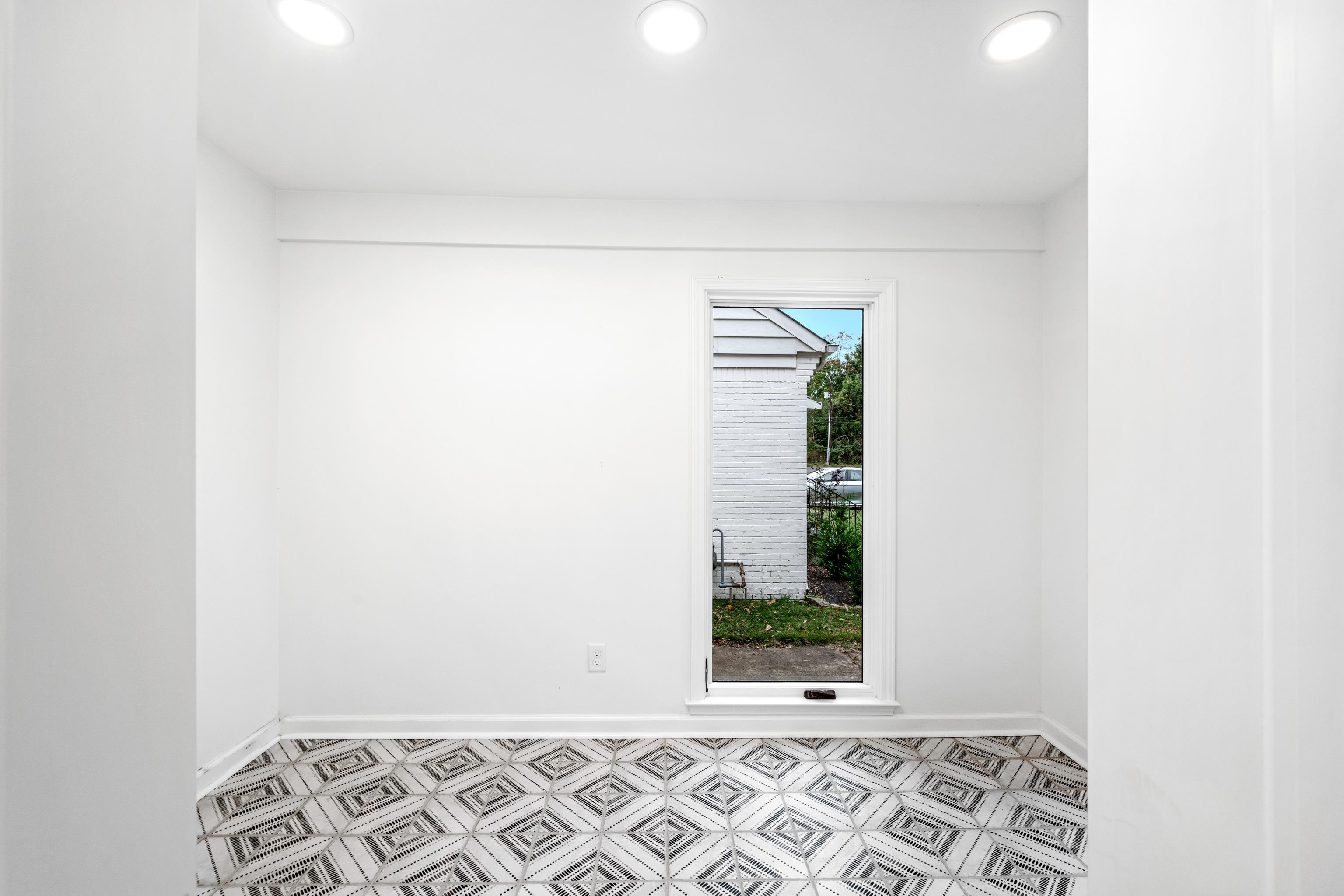 3115 S LAFAYETTE CIR