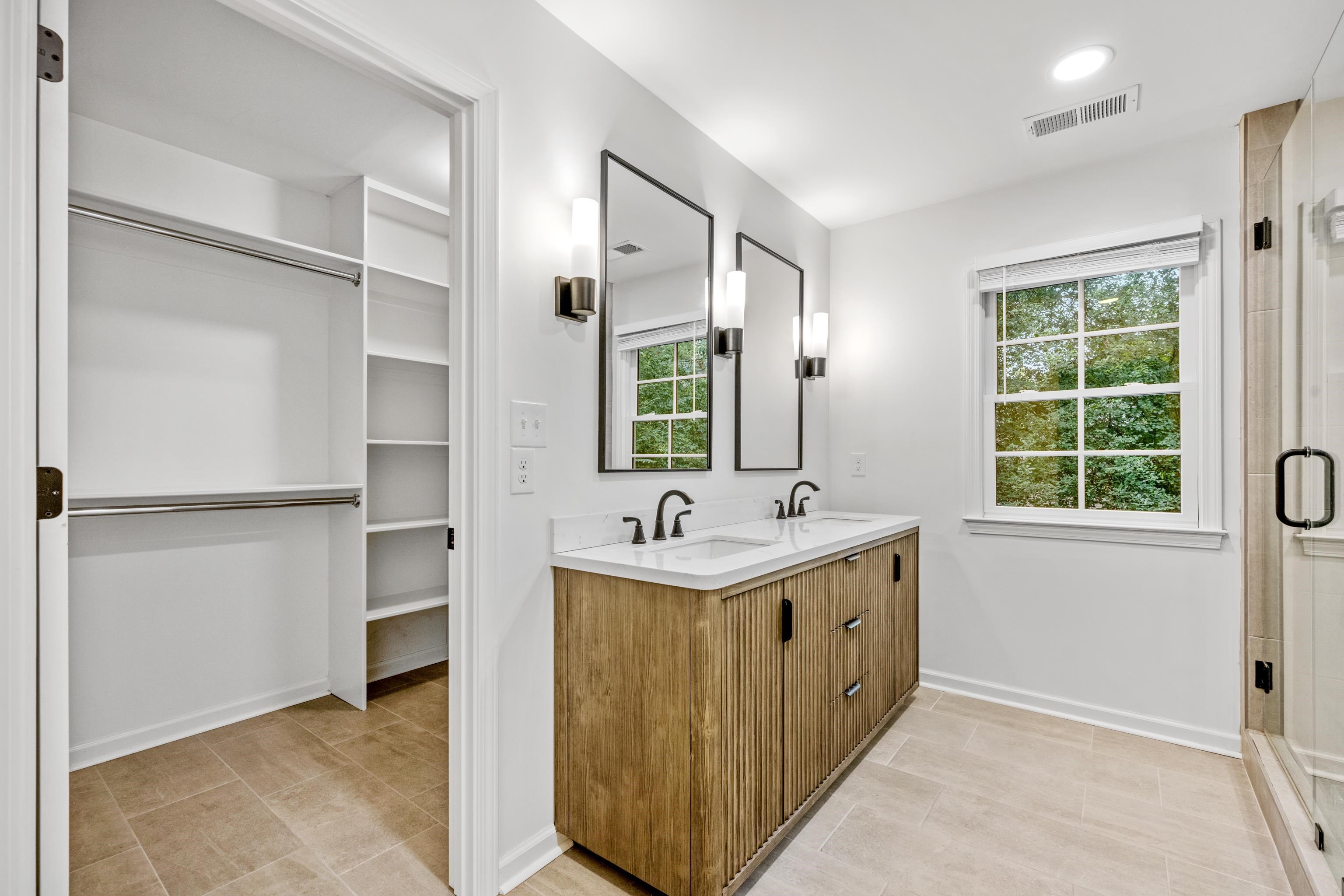 3115 S LAFAYETTE CIR