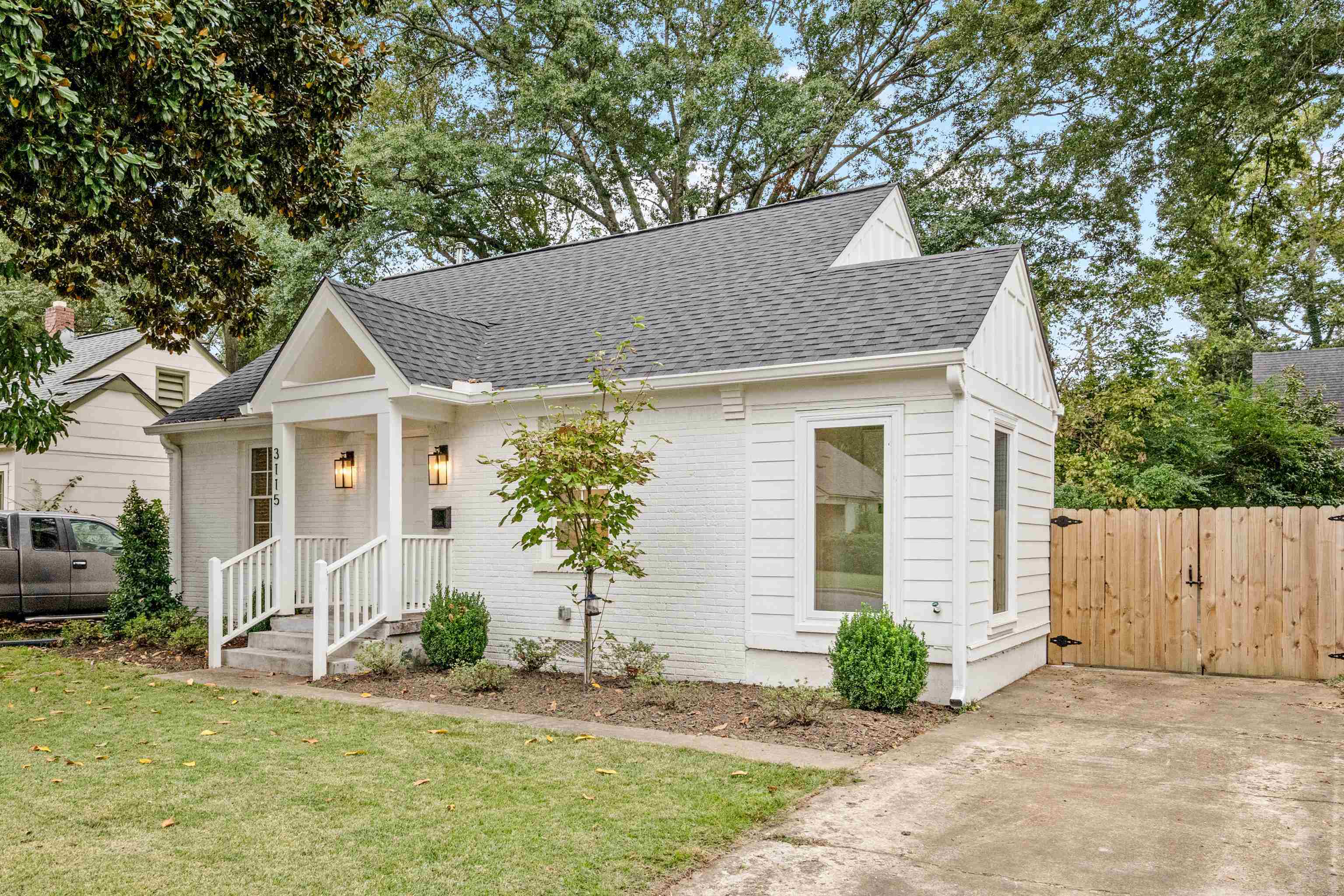 3115 S LAFAYETTE CIR