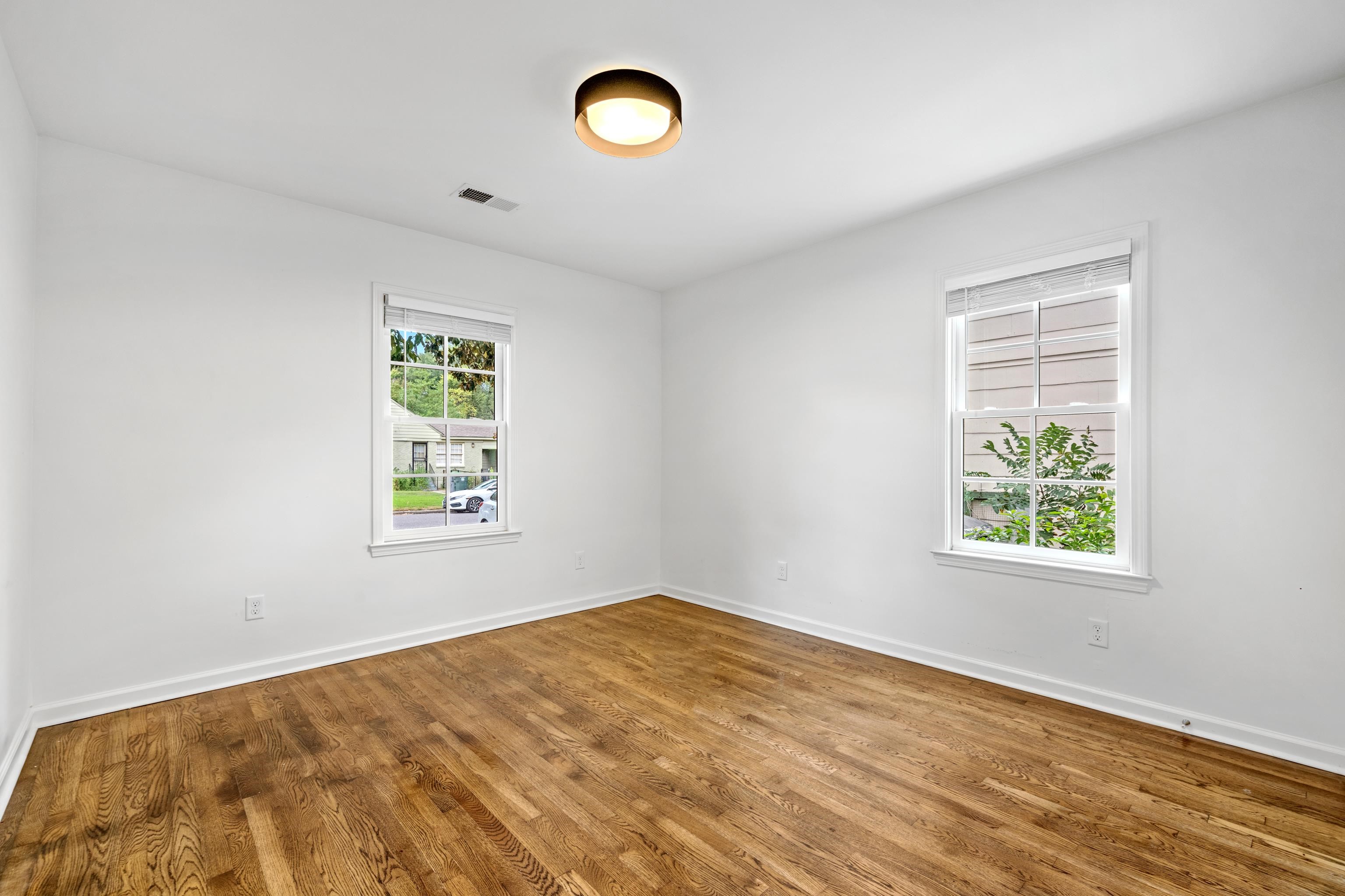 3115 S LAFAYETTE CIR